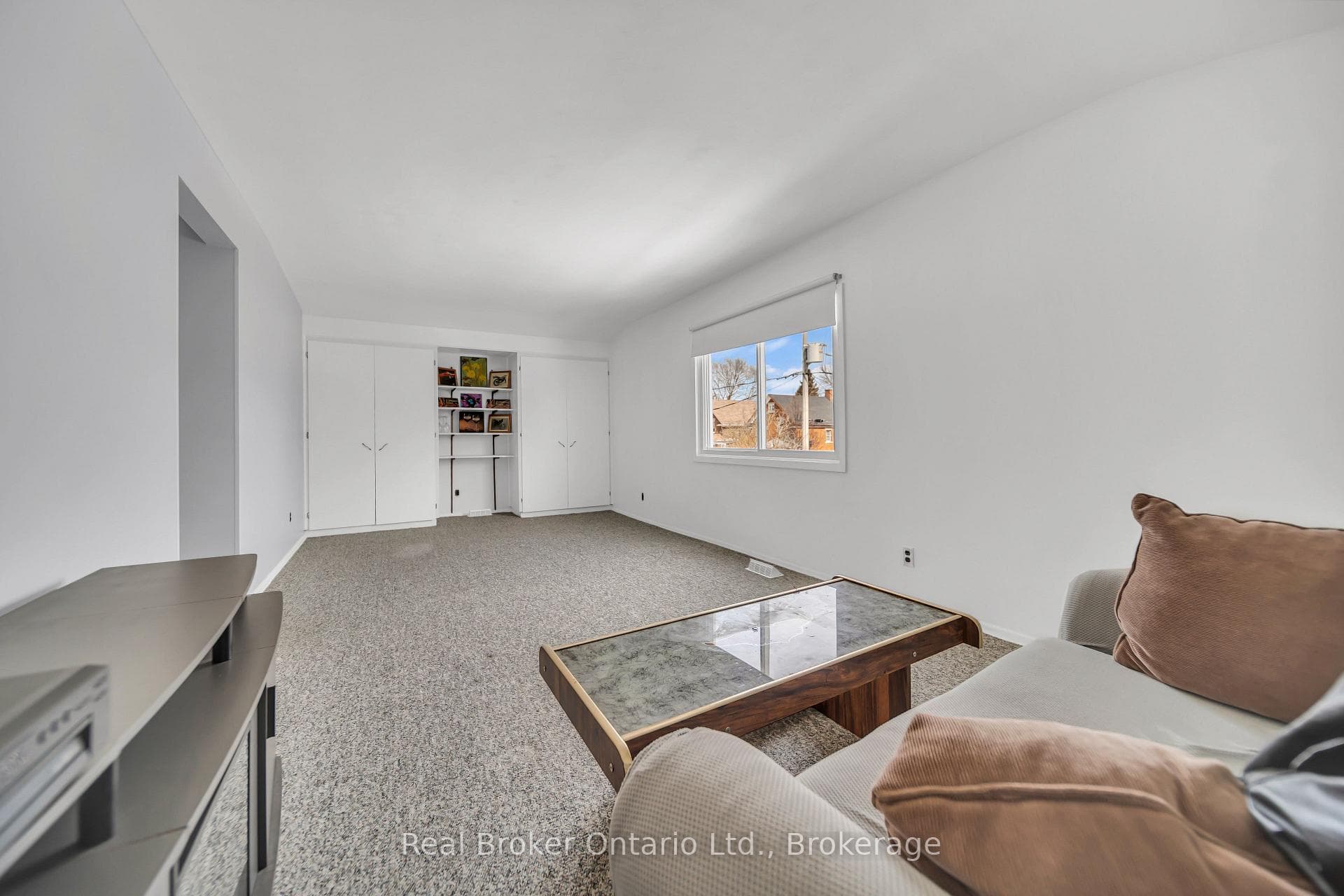 141 Samuel Street photo 27