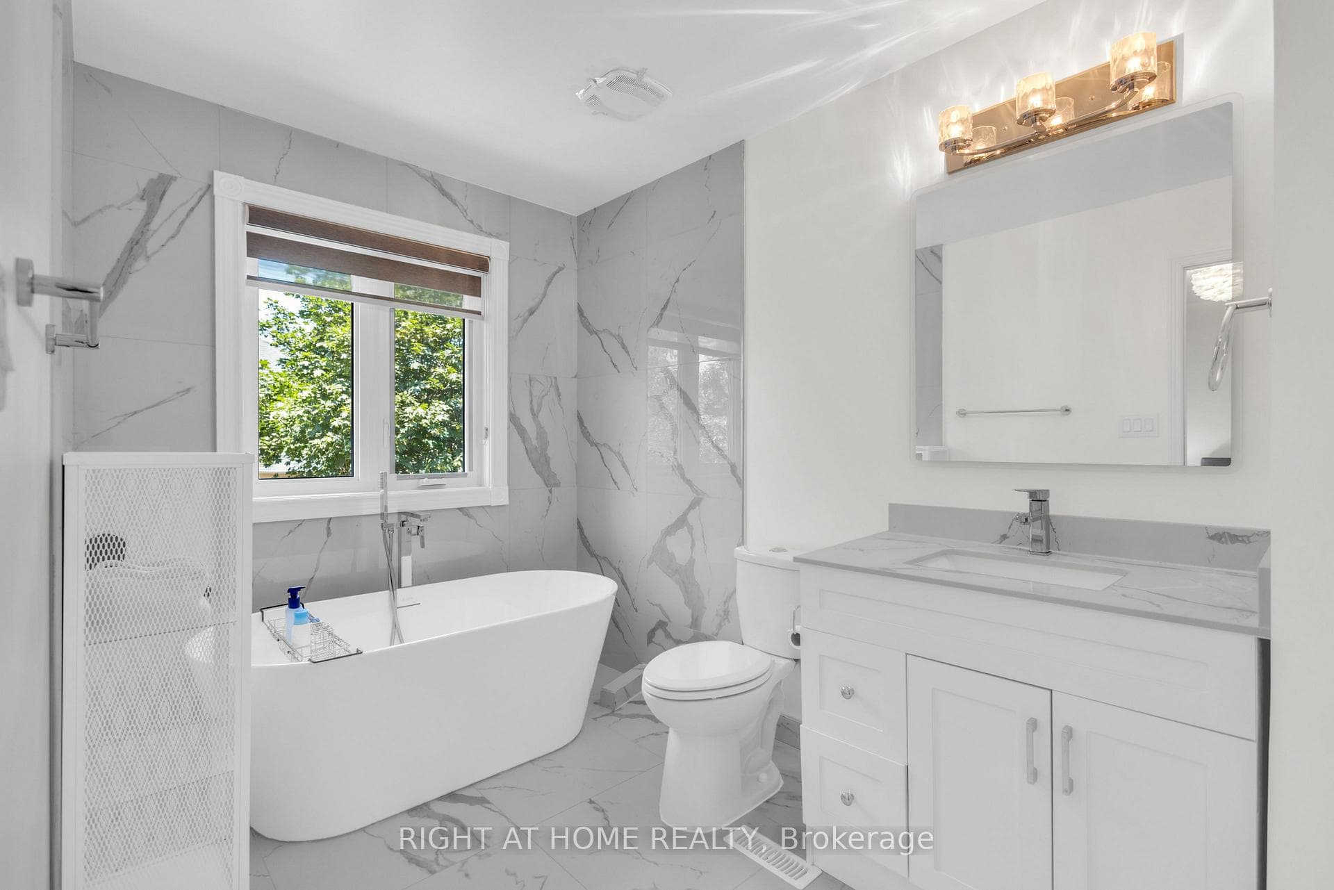 2029 Westmount Drive photo 21