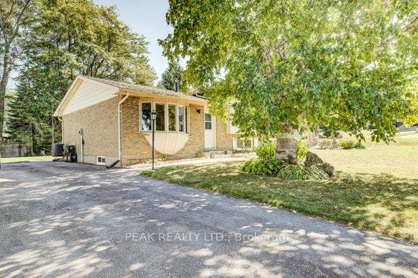 659 Gladstone Drive photo 8