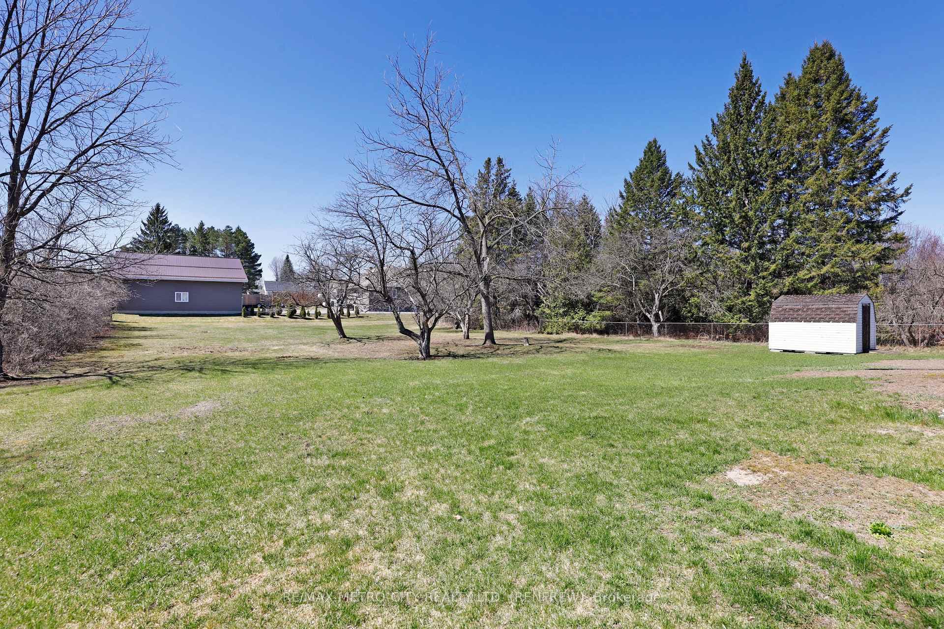 3805 Burnstown Road photo 33