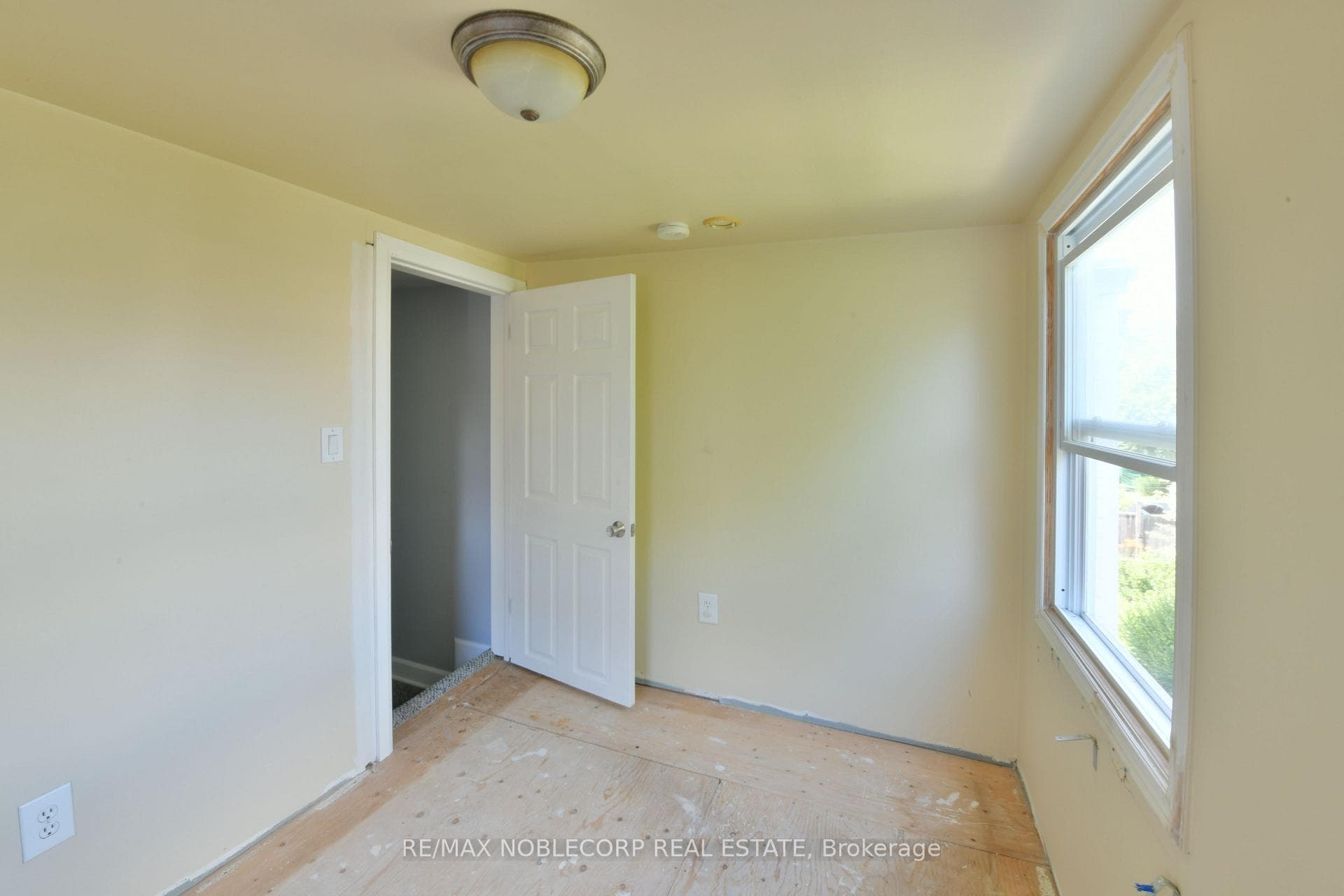 21 Frankdale Avenue photo 29