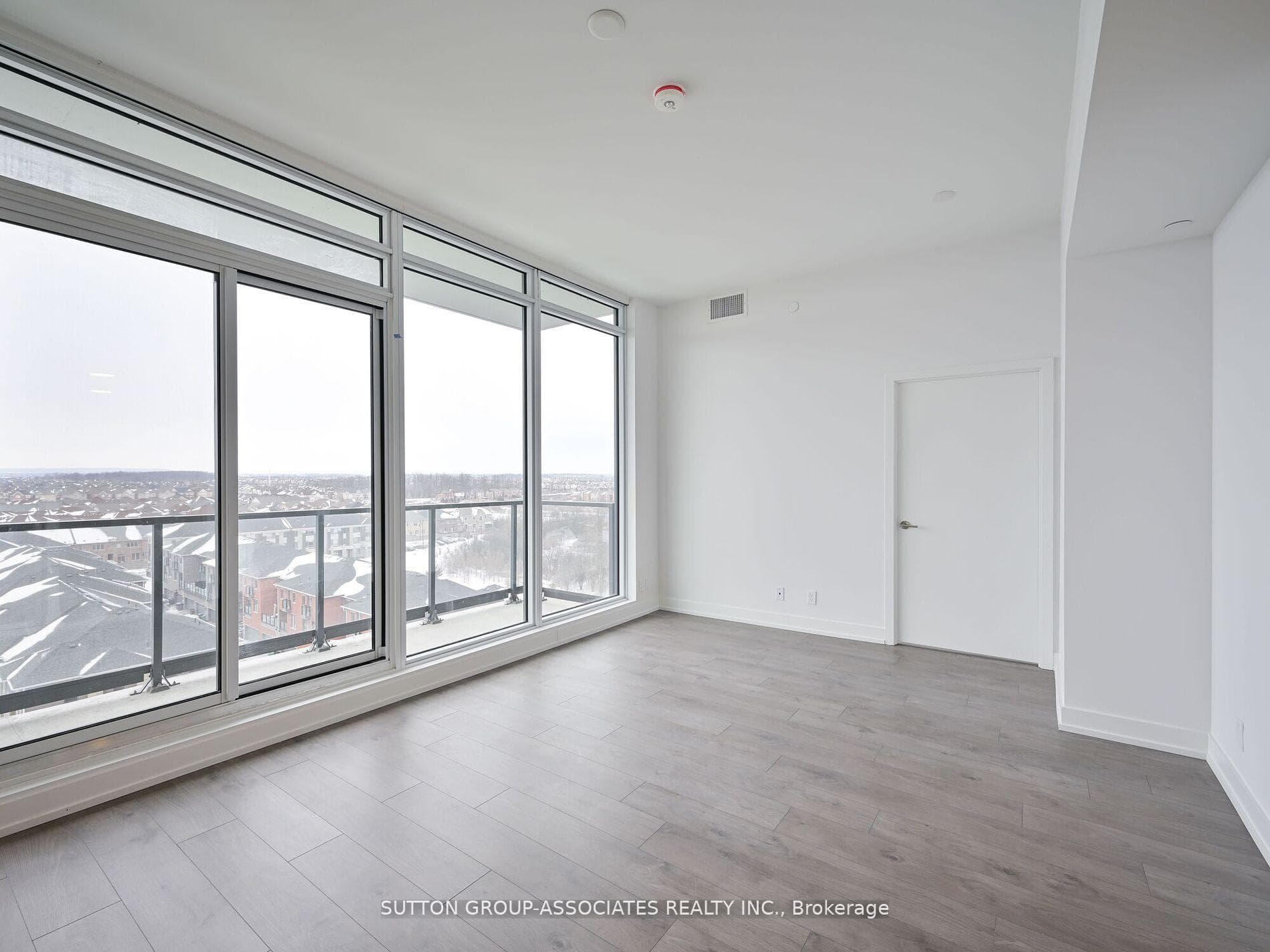 225 Veterans Drive Unit 810 photo 7
