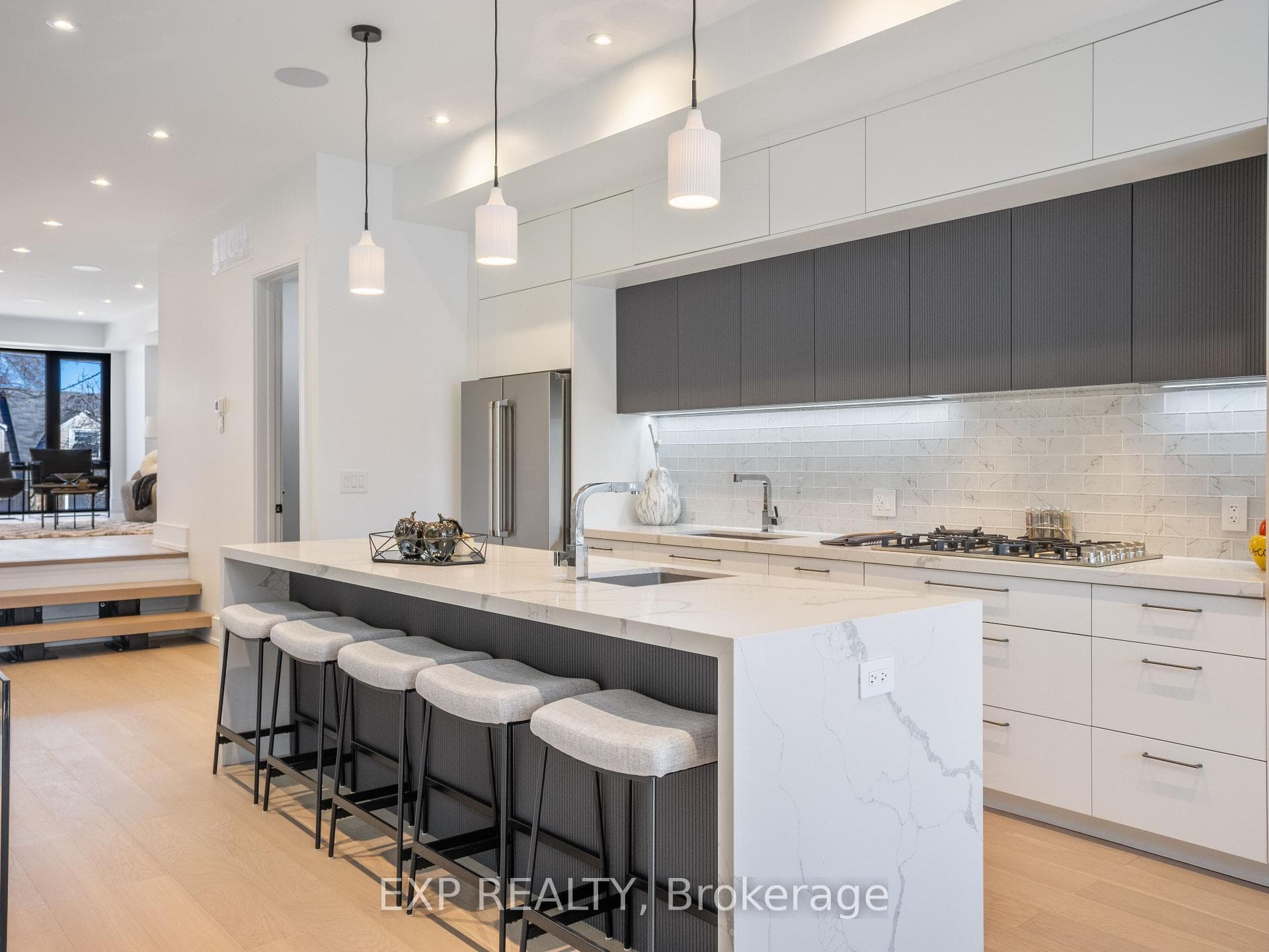 46A Leroy Avenue photo 11