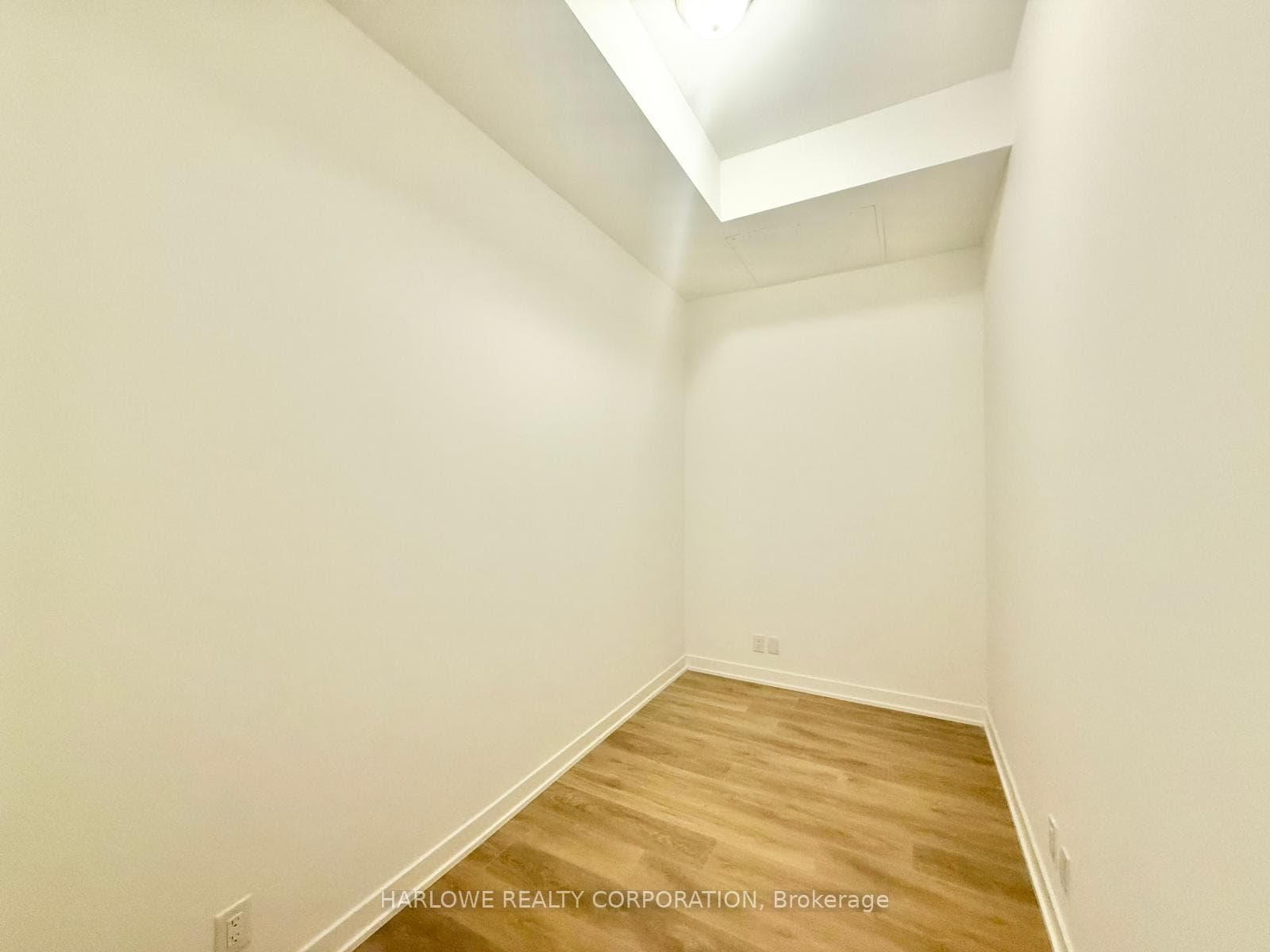 2 Manderley Drive Unit 101 photo 4