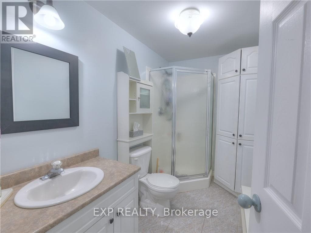 4343 Chateau Crescent photo 29