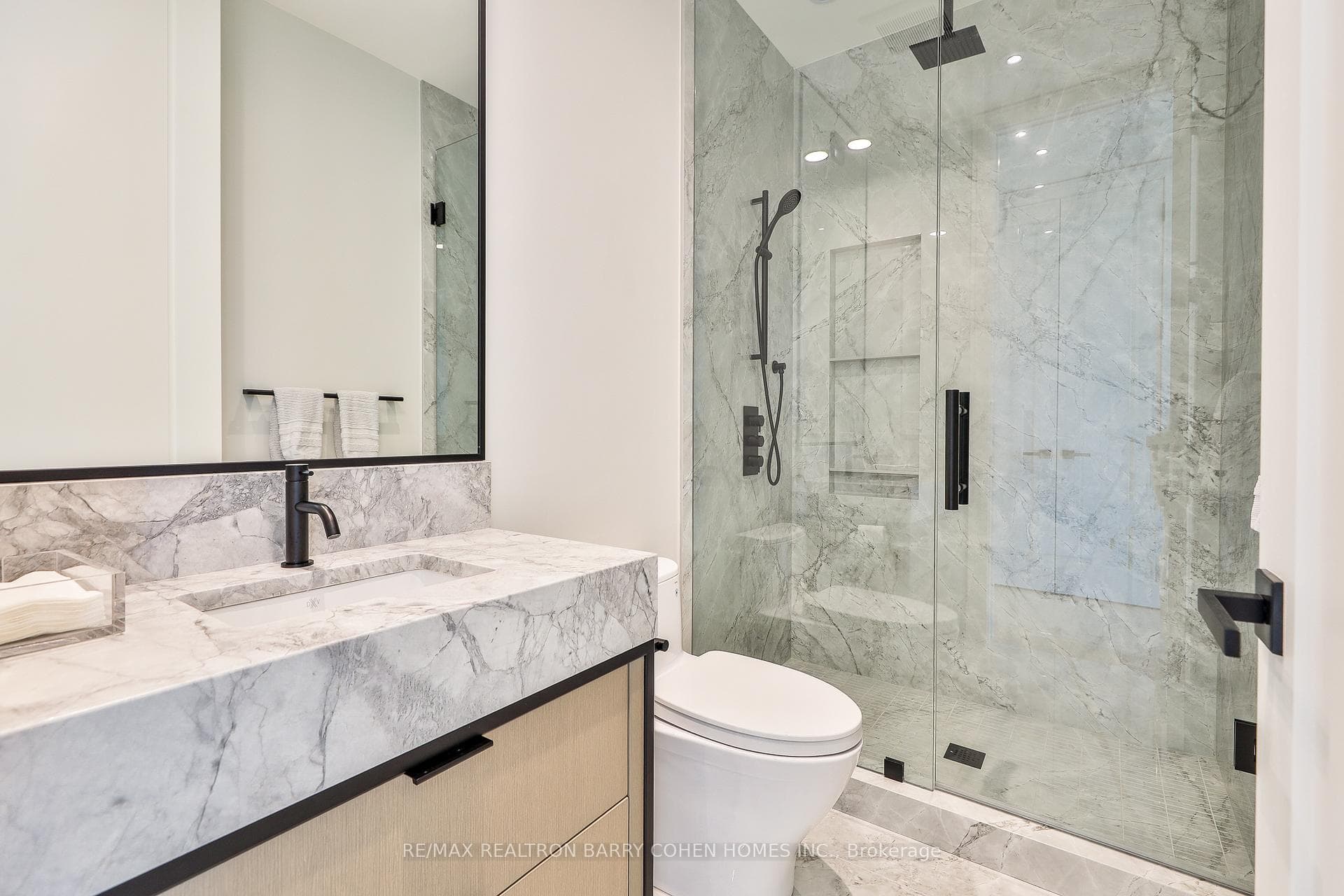 155 St Clair Avenue Unit 1403 photo 26