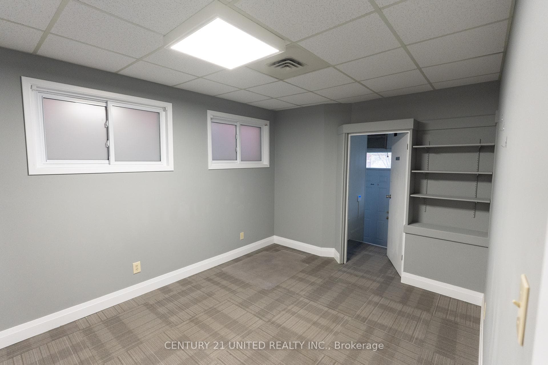 310 Rubidge Street photo 8