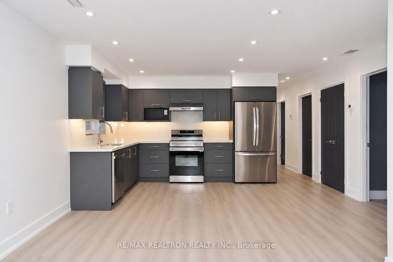 230 Boon Avenue Unit 5 photo 4