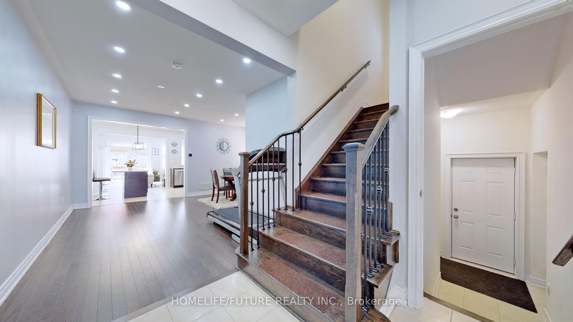 72 Mohandas Drive photo 6