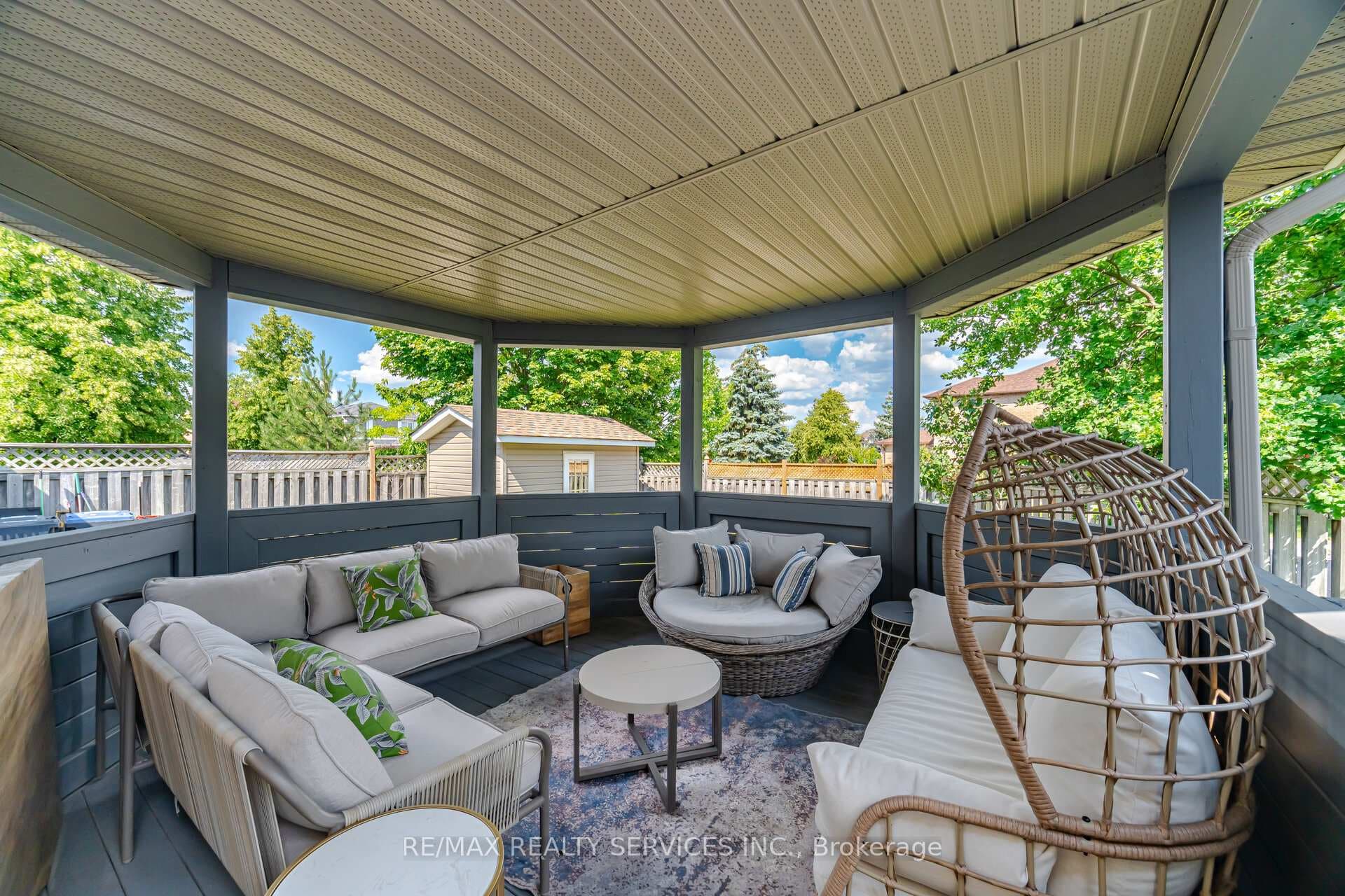 35 Glenmanor Drive photo 43