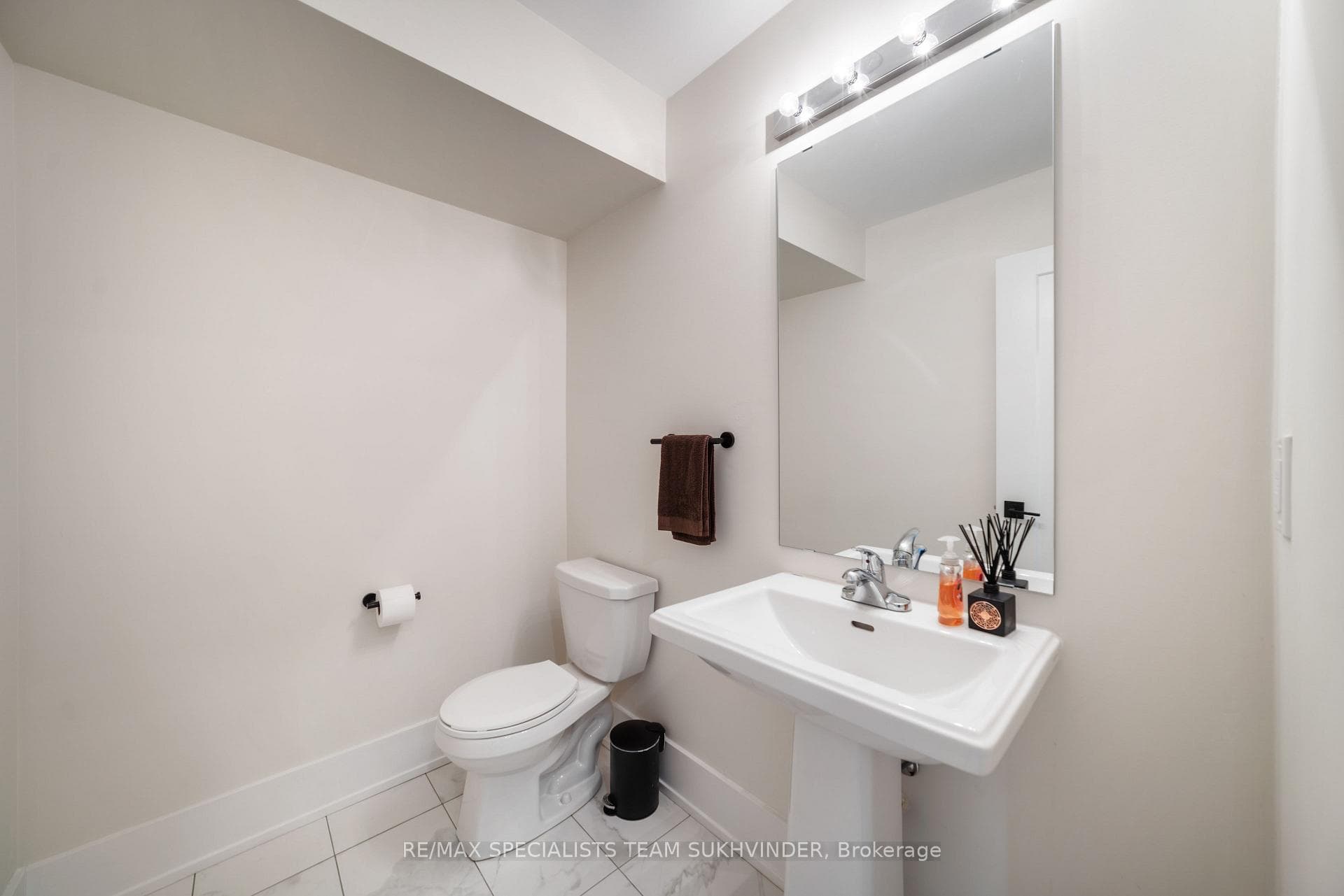 2666 Castlegate Crossing N/A photo 28