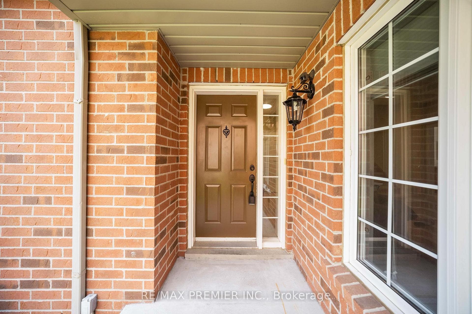 81 Nottingham Drive photo 4