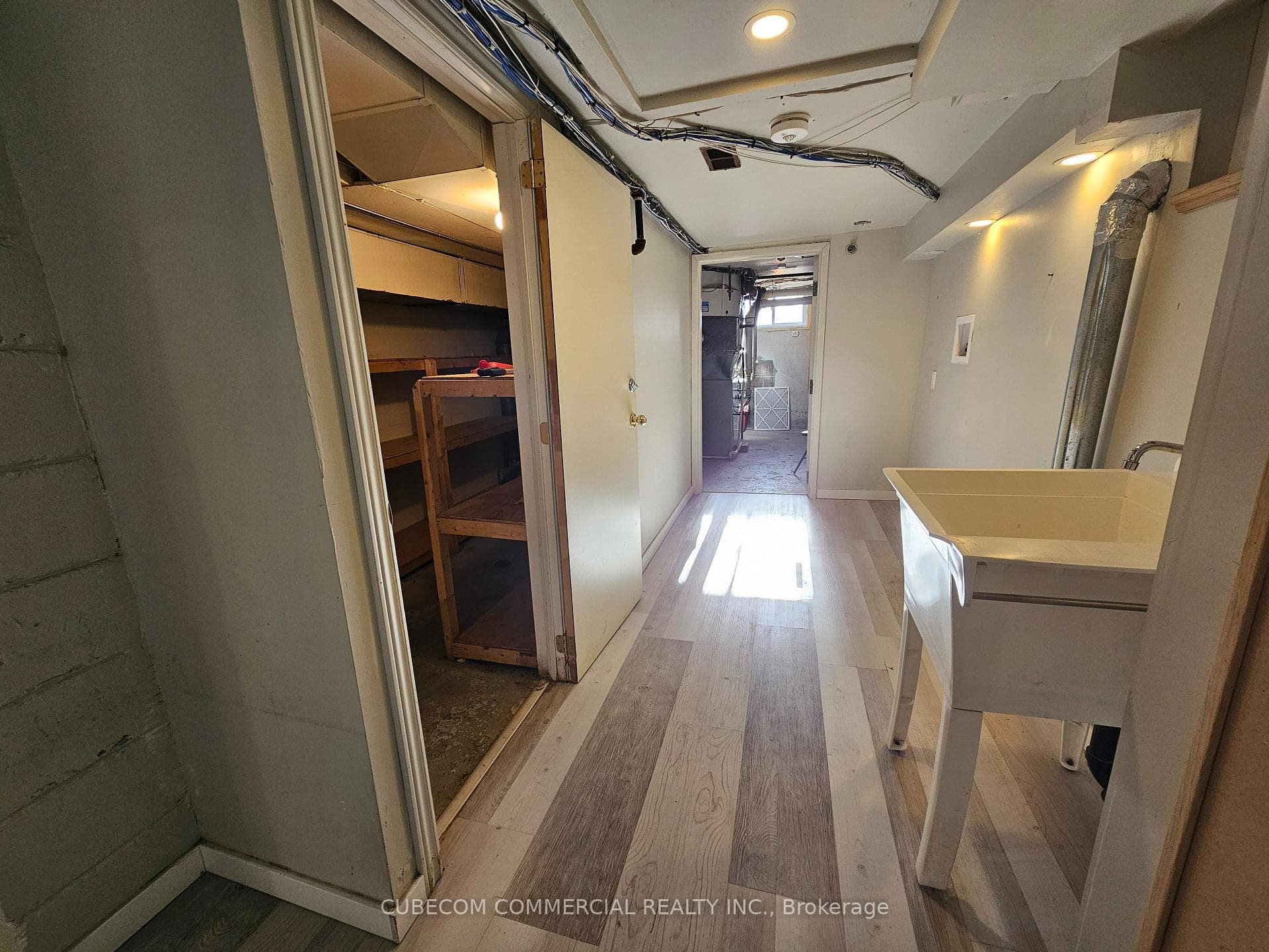 2948 Kingston Road photo 28