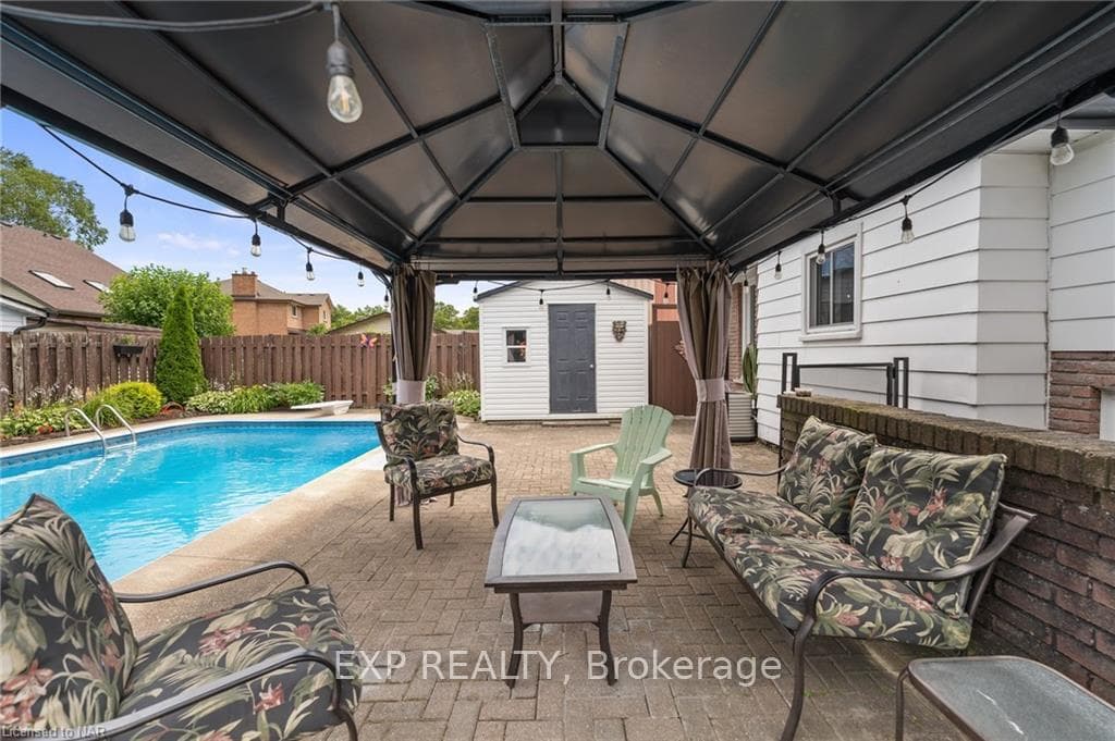 22 SHERMAN Drive photo 41