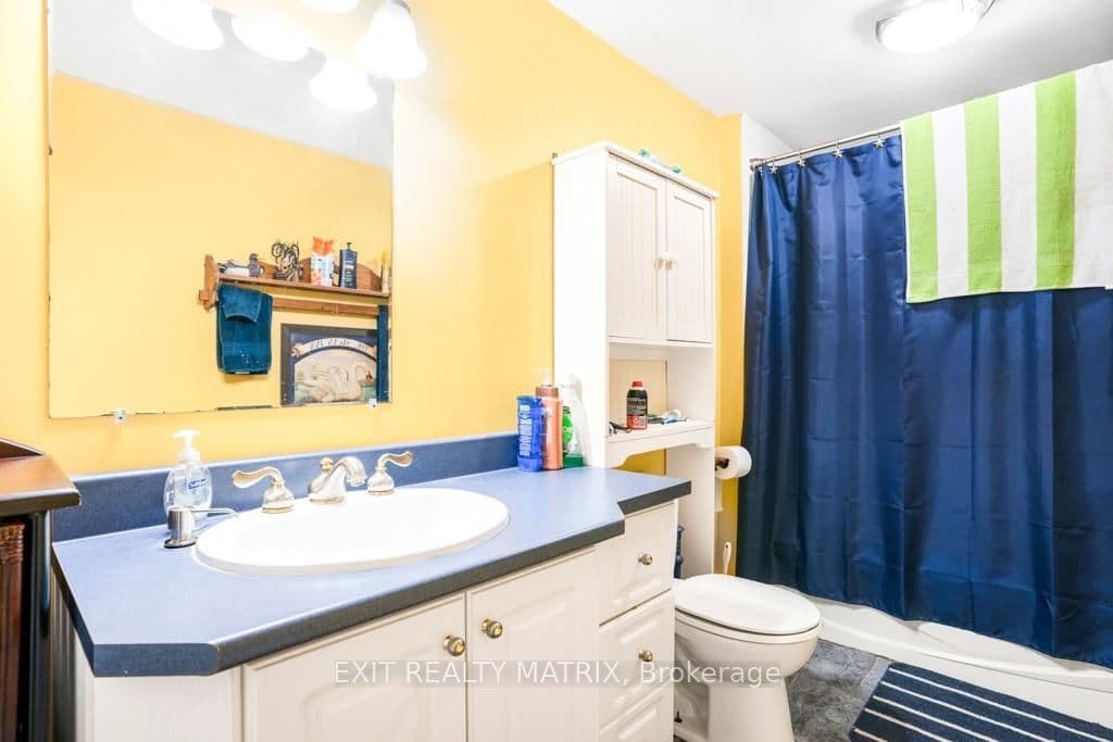 460 DU DOMAINE Street photo 24