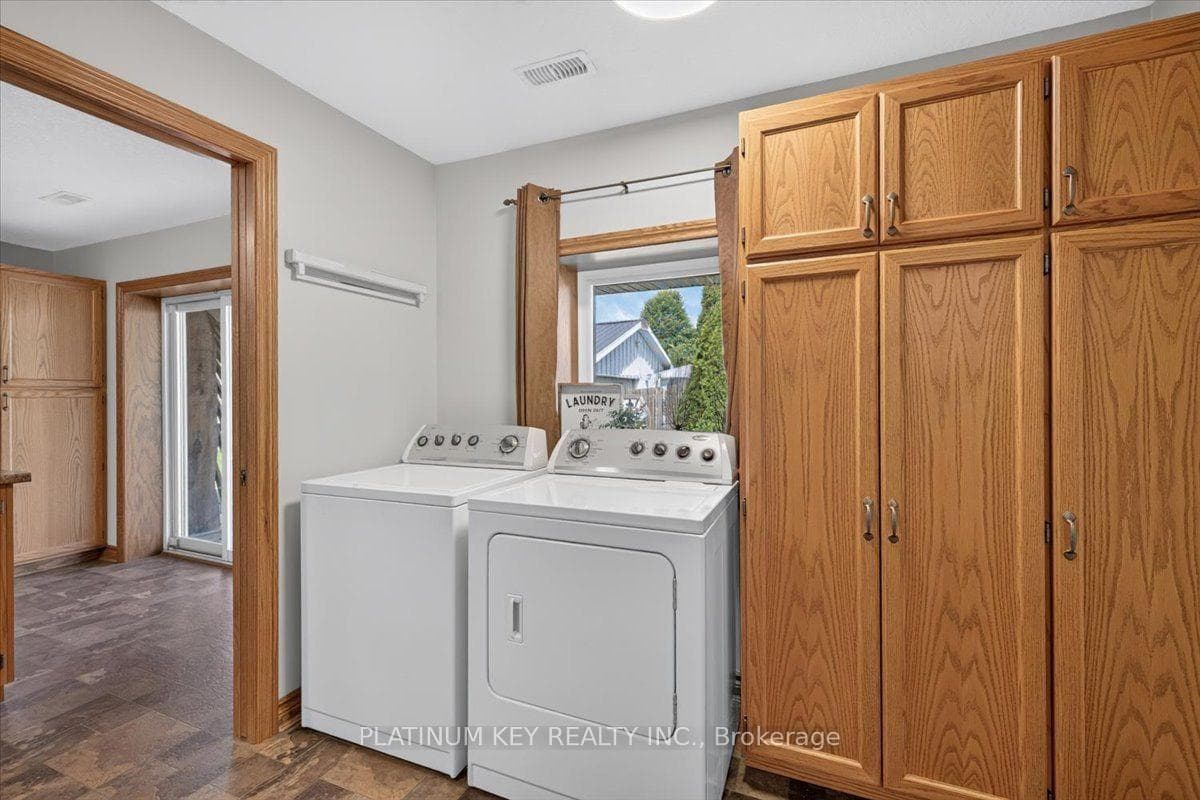 282 Beattie Street photo 20