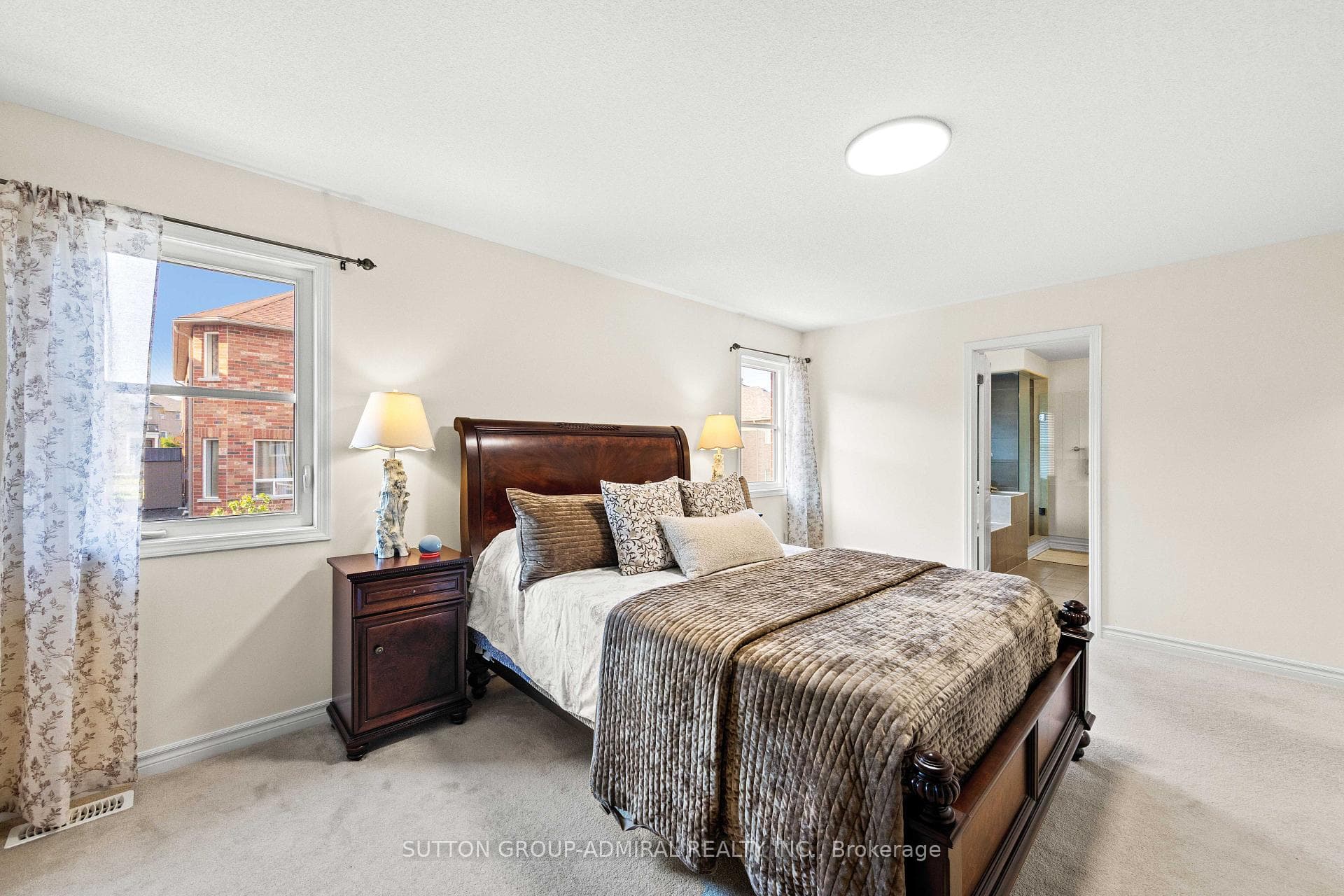323 Cheryl Mews Boulevard photo 26