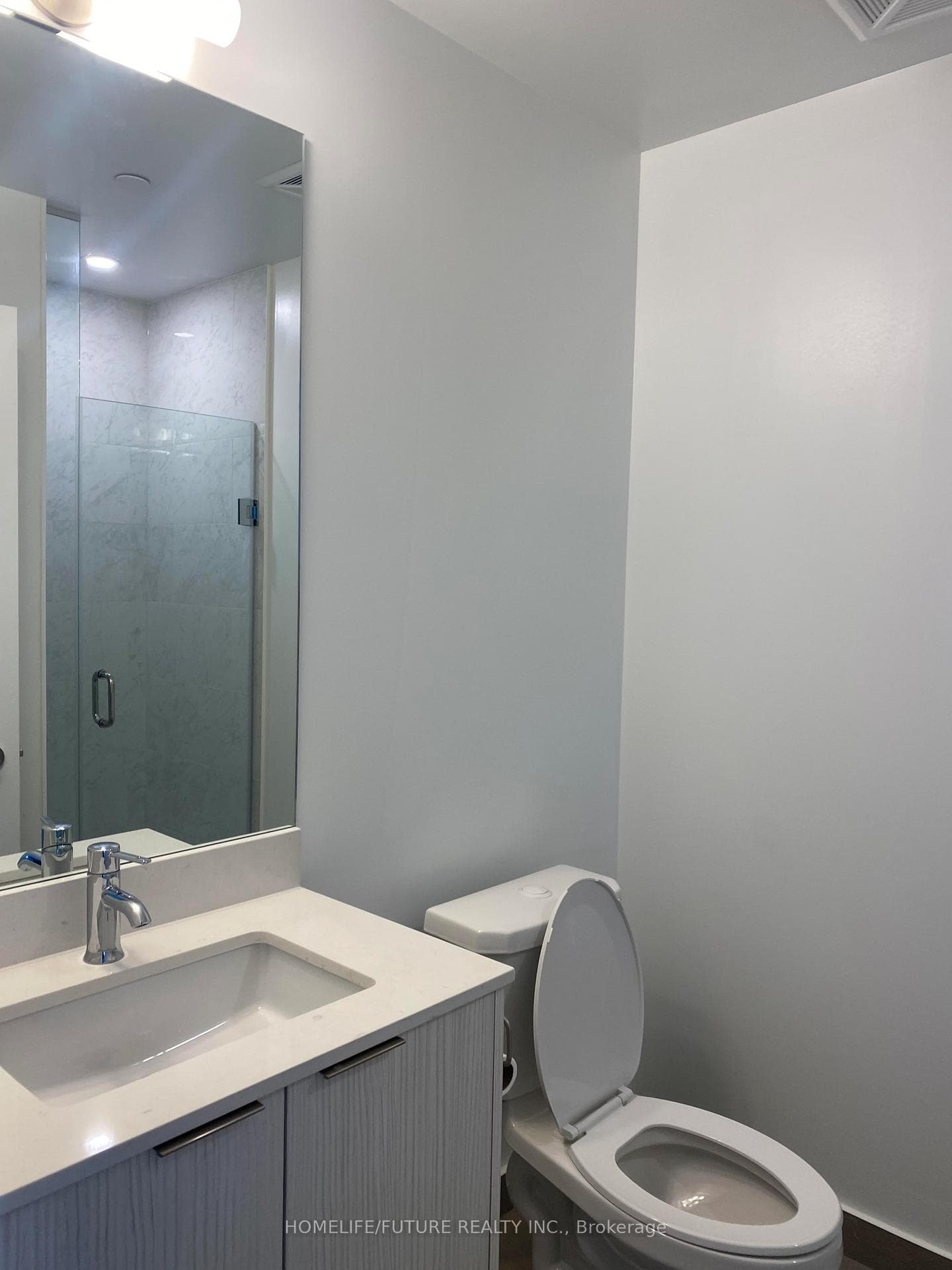 38 Forest Manor Road Unit 2102 photo 10