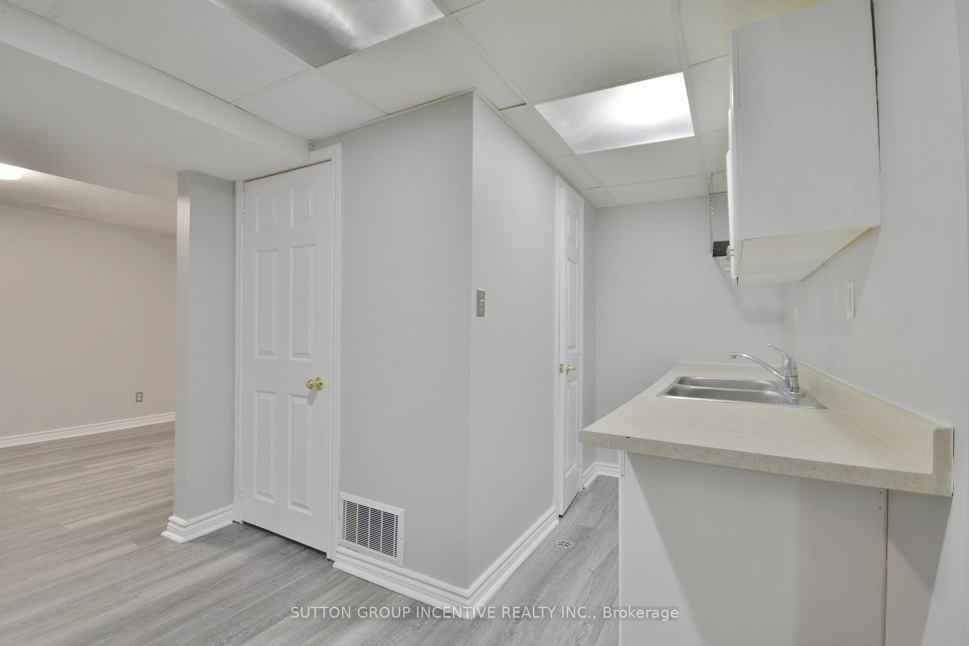 258 Dunsmore Lane photo 29