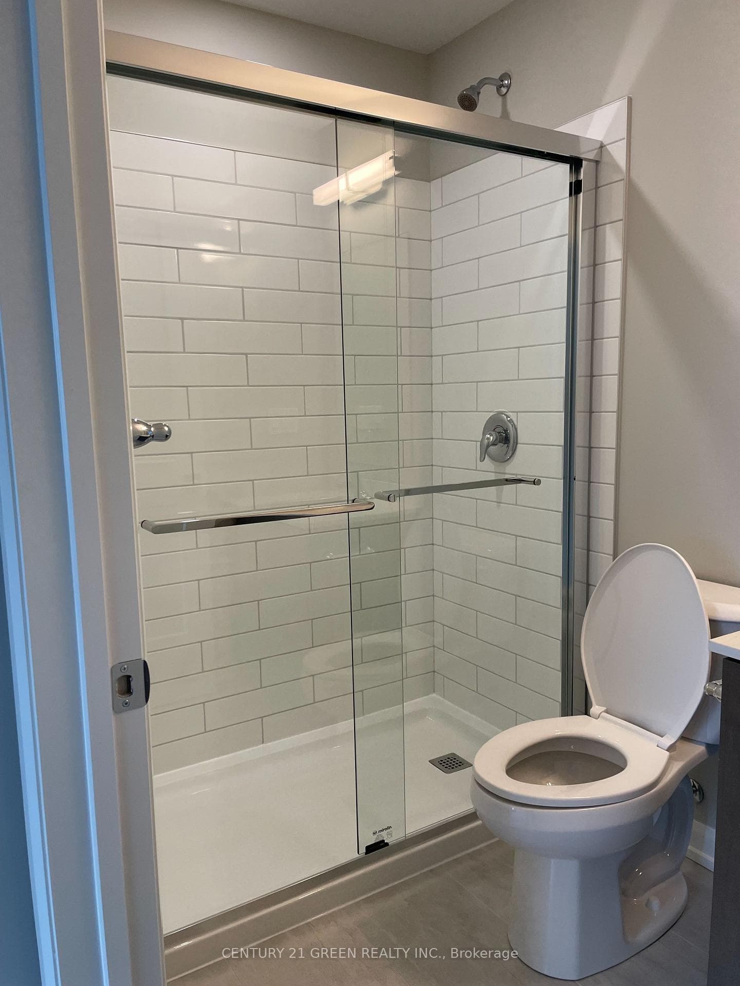 708 Woolwich Street Unit 219 photo 15