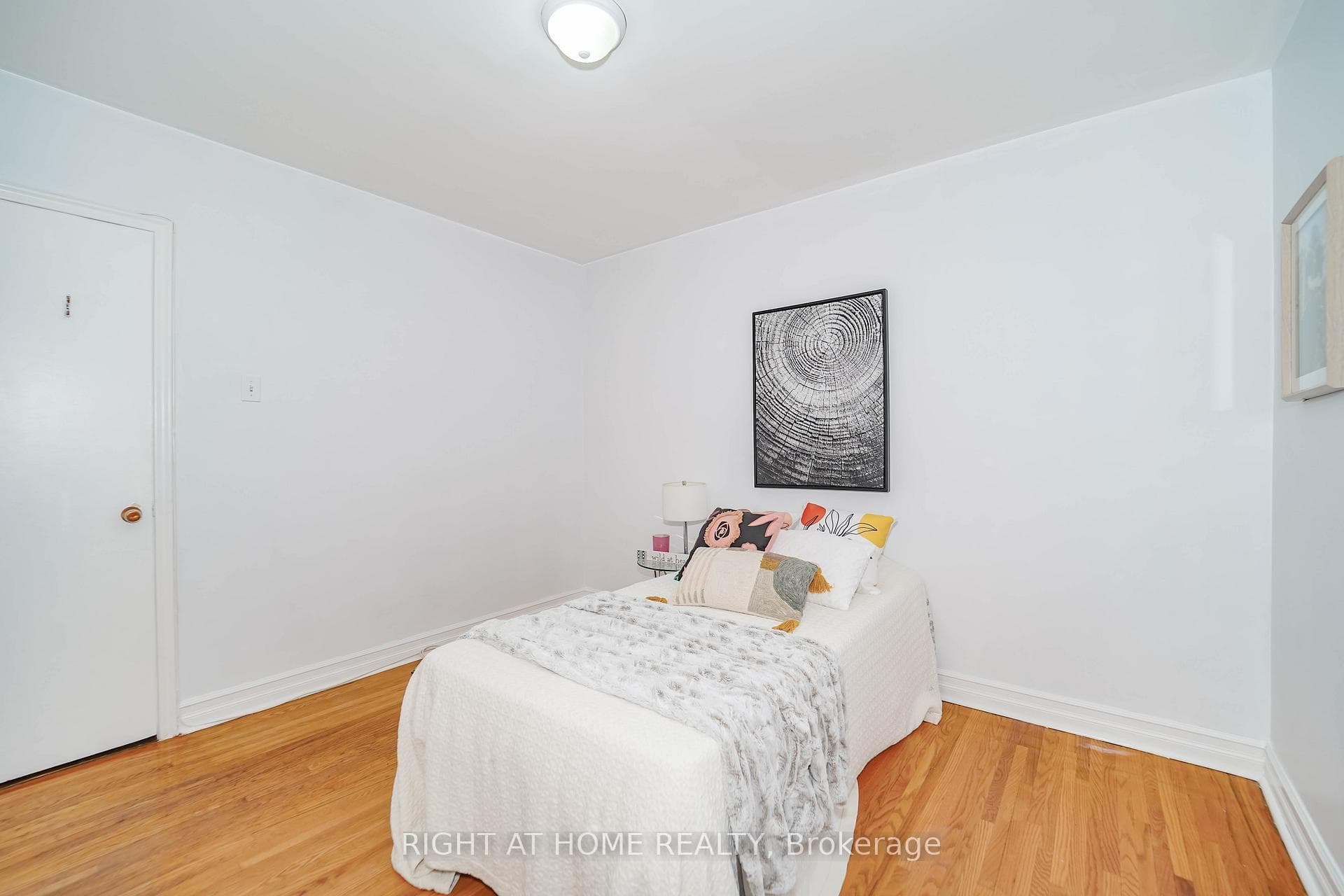 58 Terraview Boulevard photo 12