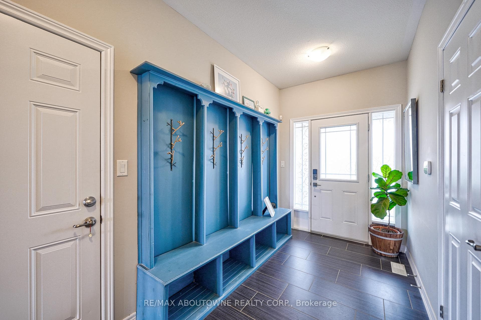 195 Greti Drive Unit Upper photo 4