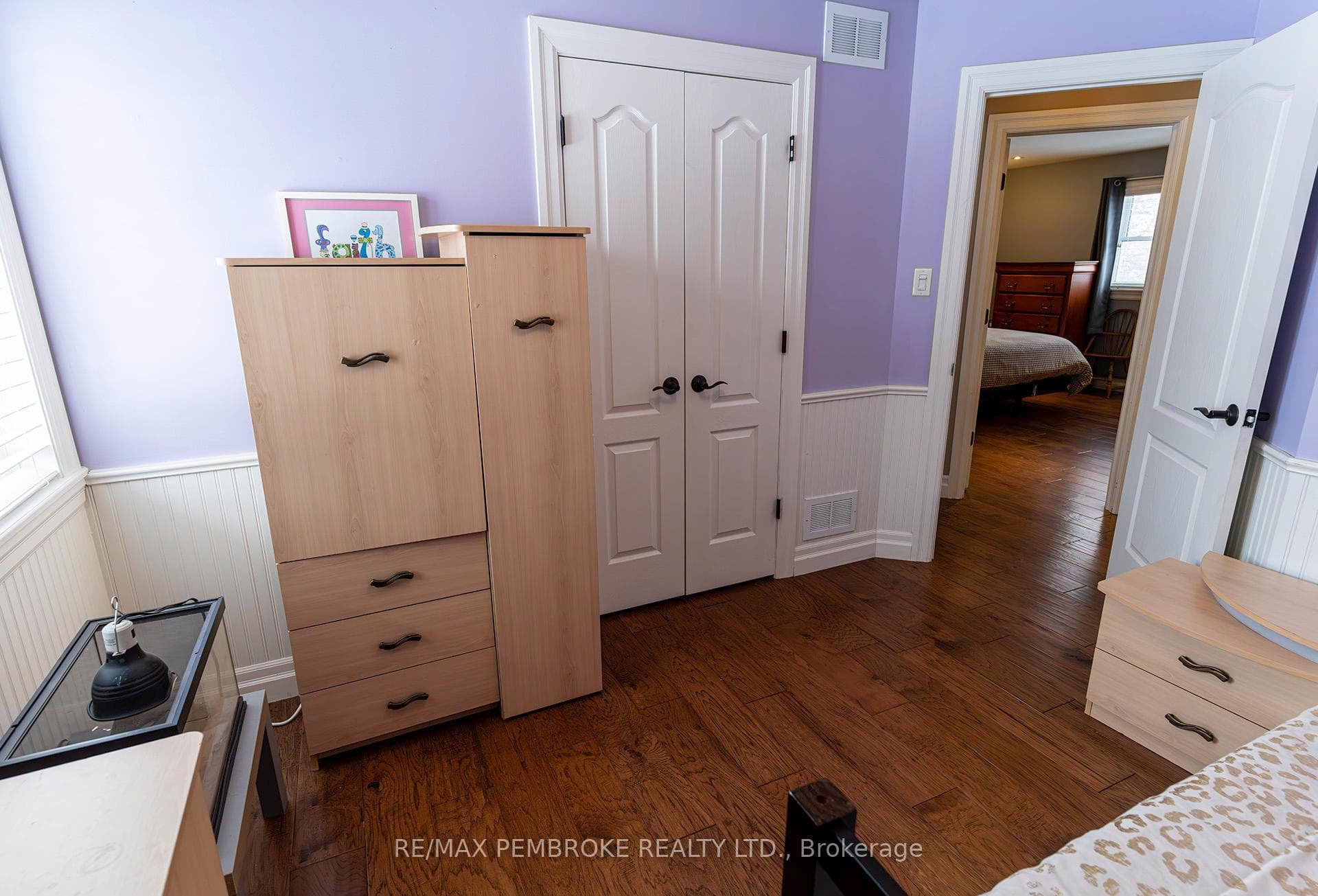 10 Robertson Drive photo 18