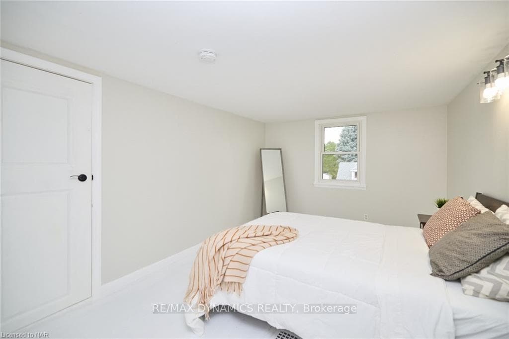 29 BLAIR Crescent photo 18