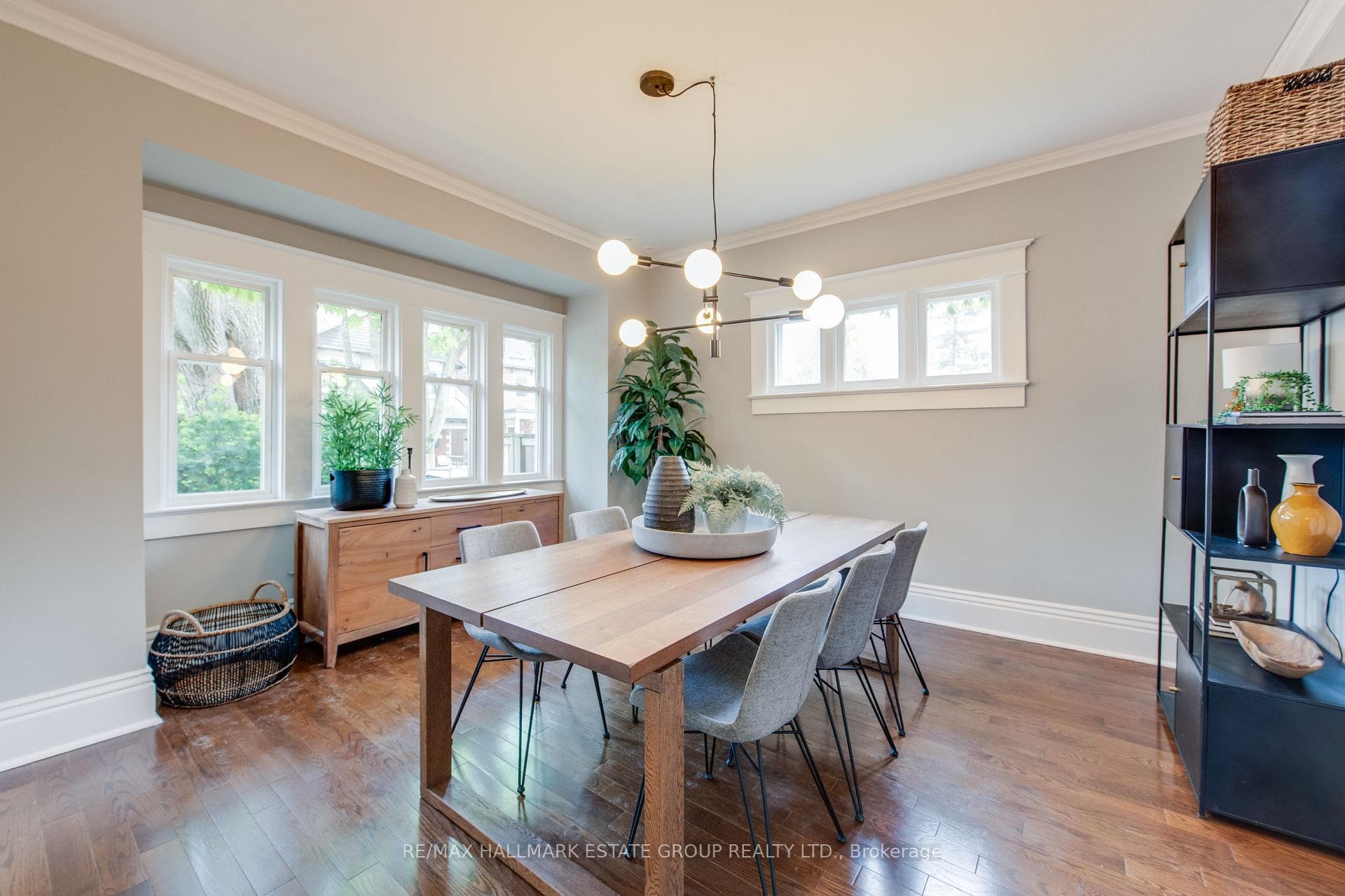 53 Playter Crescent photo 10