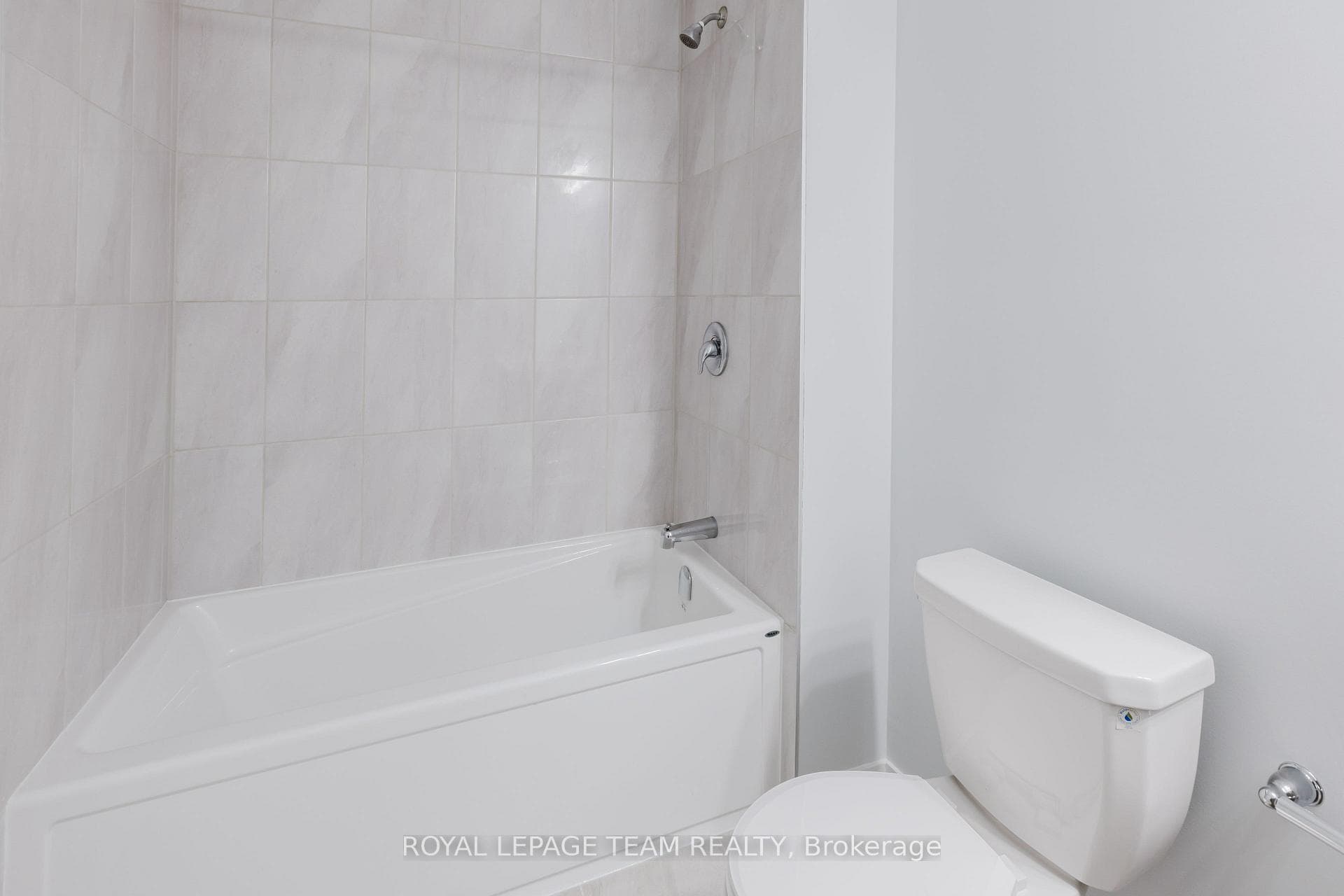158 Robert Perry Street photo 19