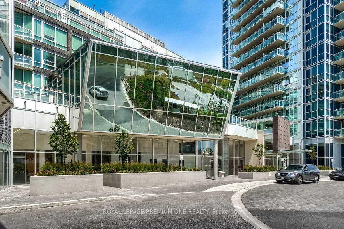 2916 Highway 7 Road Unit 611 photo 3