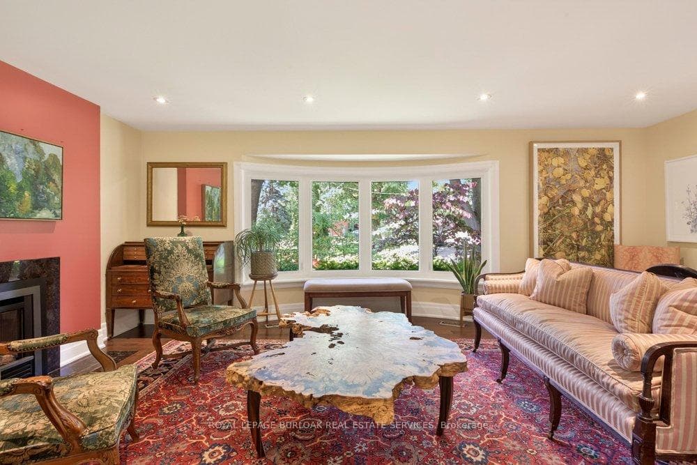 589 Sharalin Court photo 8