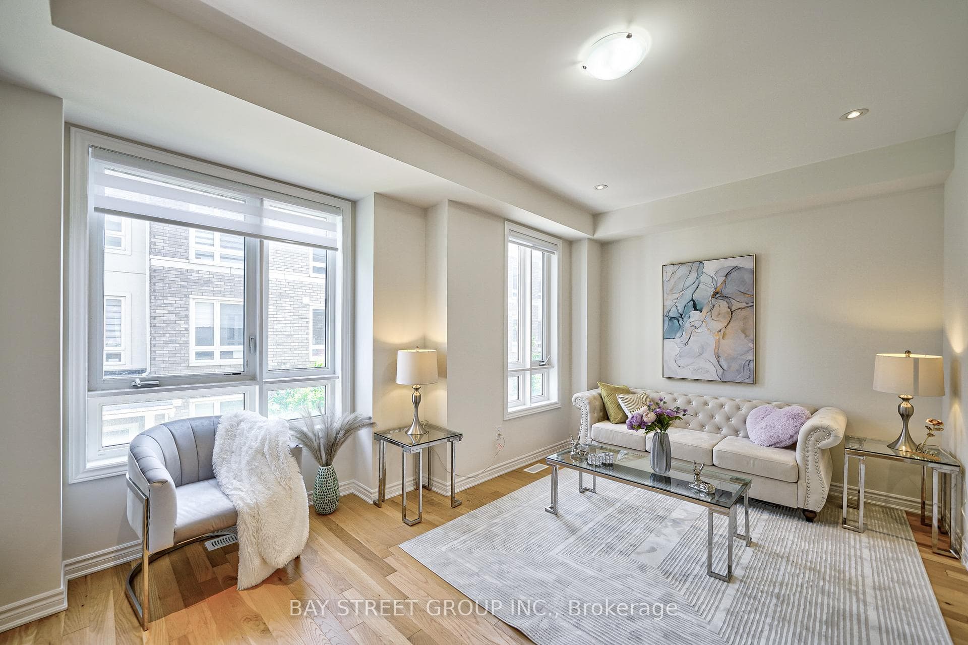 86 Chicago Lane photo 12