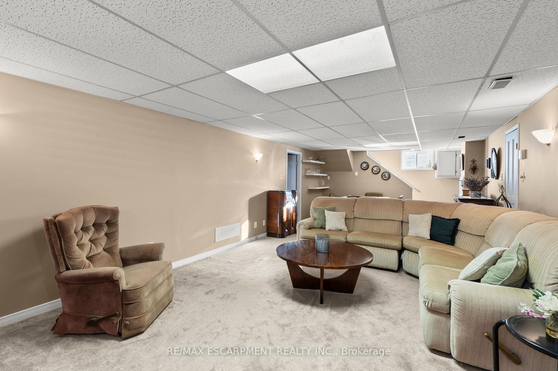 51 Elliott Avenue photo 32
