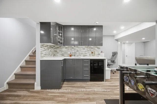 19 Thornbush Boulevard photo 39