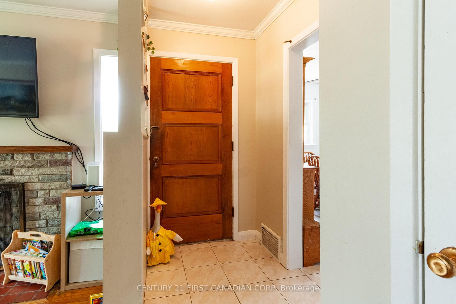1721 Moffatt Avenue photo 16