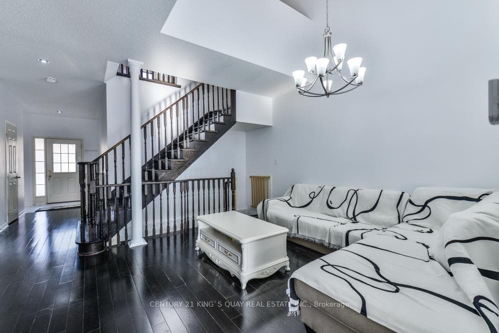 89 D'Amato Crescent photo 14
