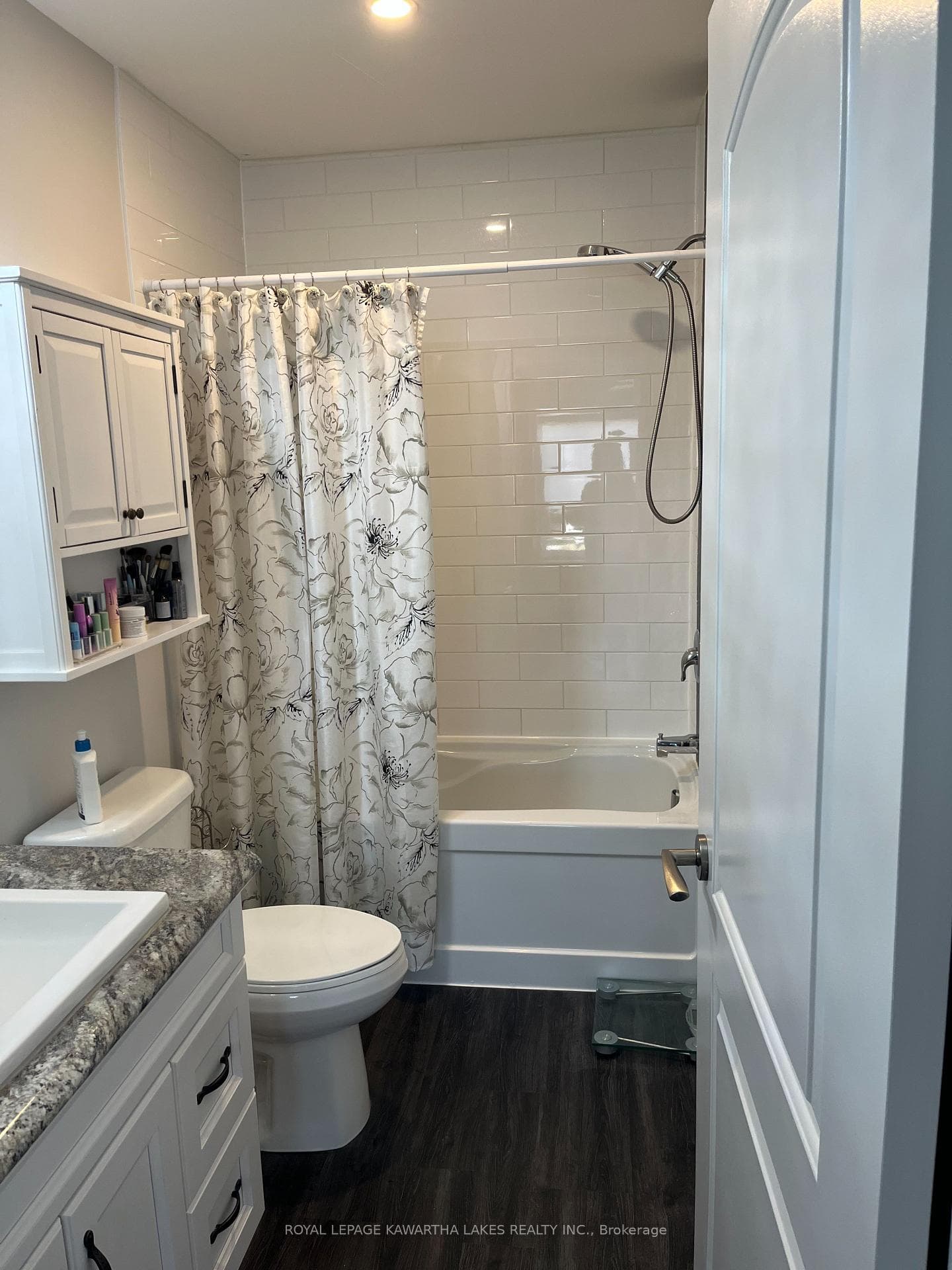 4pce ensuite bathroom