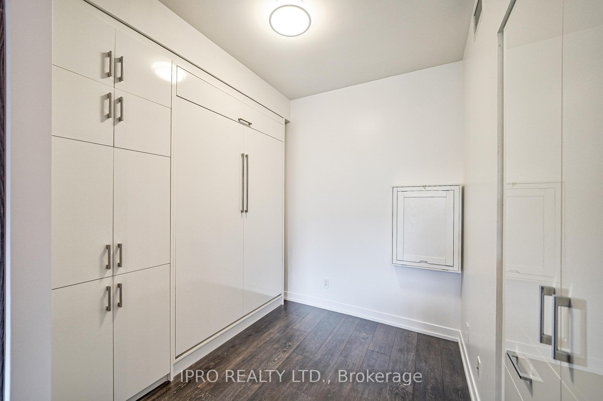 223 St. Clair Avenue Unit 0209 photo 10