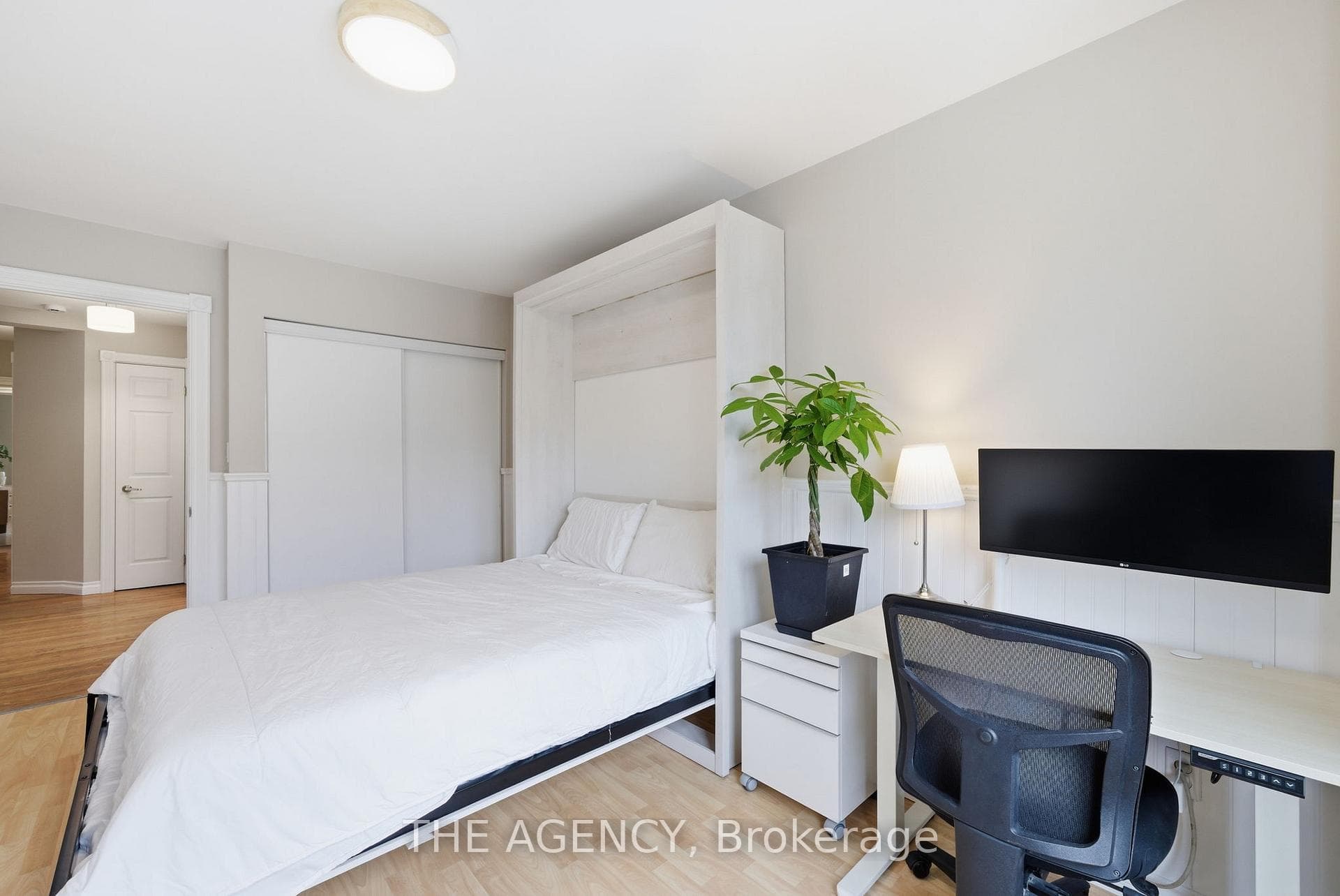 36 Mansfield Avenue photo 27