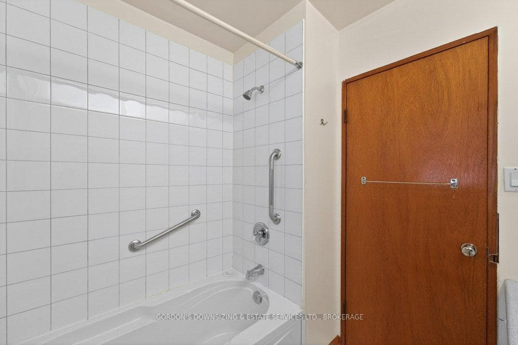 21 Richard Street photo 17