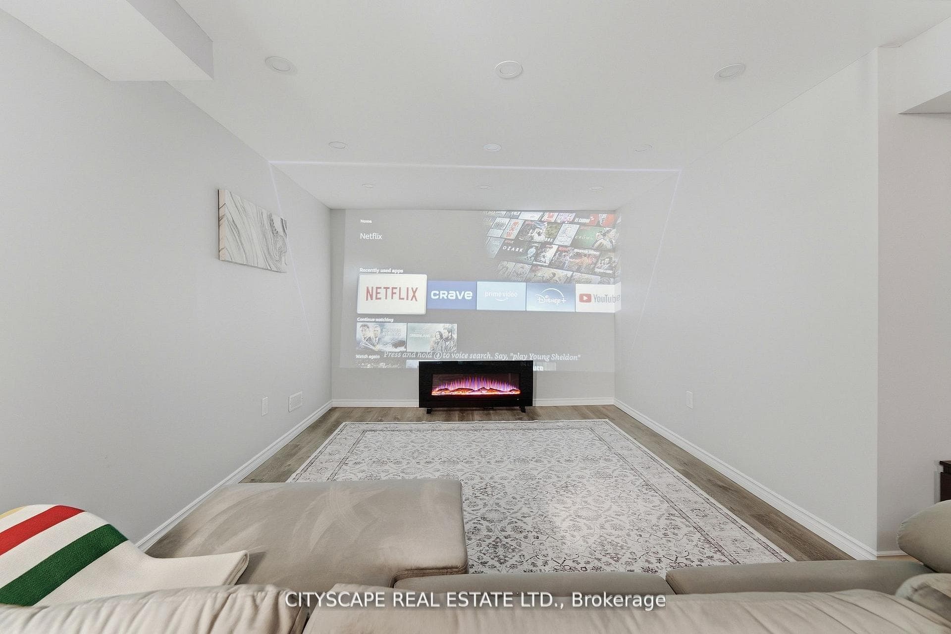305 Gleave Terrace photo 31