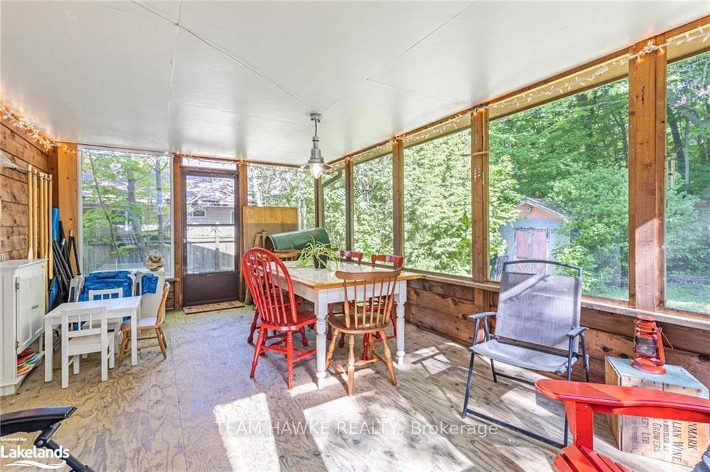 15 Hallen Drive photo 32