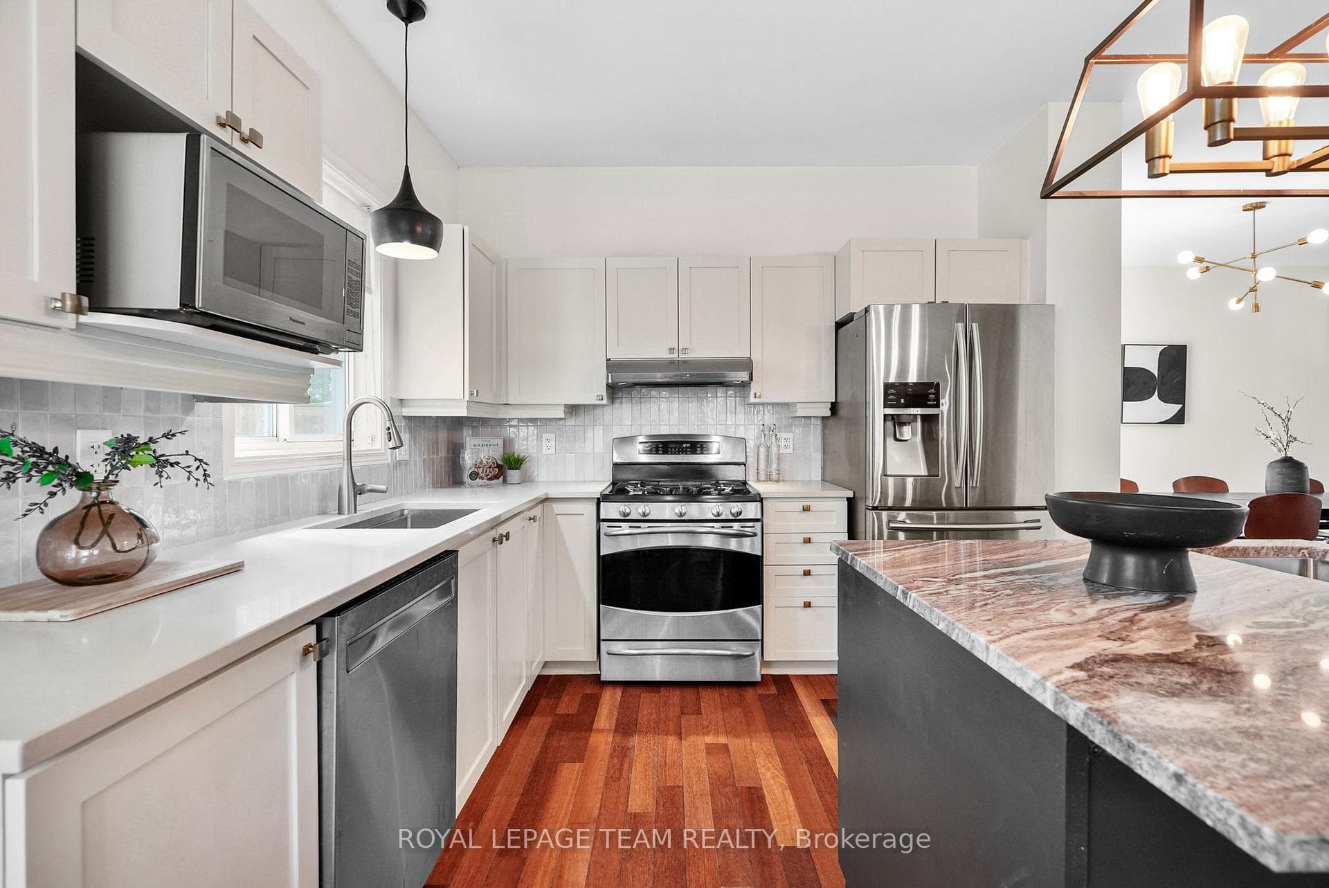 2122 Saunders Avenue photo 14