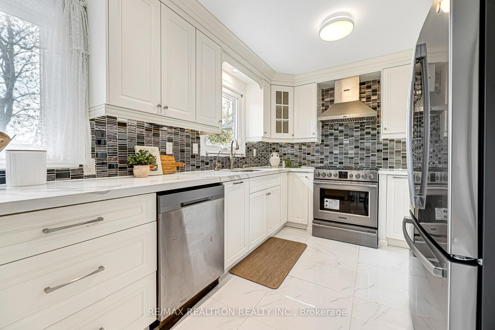 41 Ferrah Street photo 19