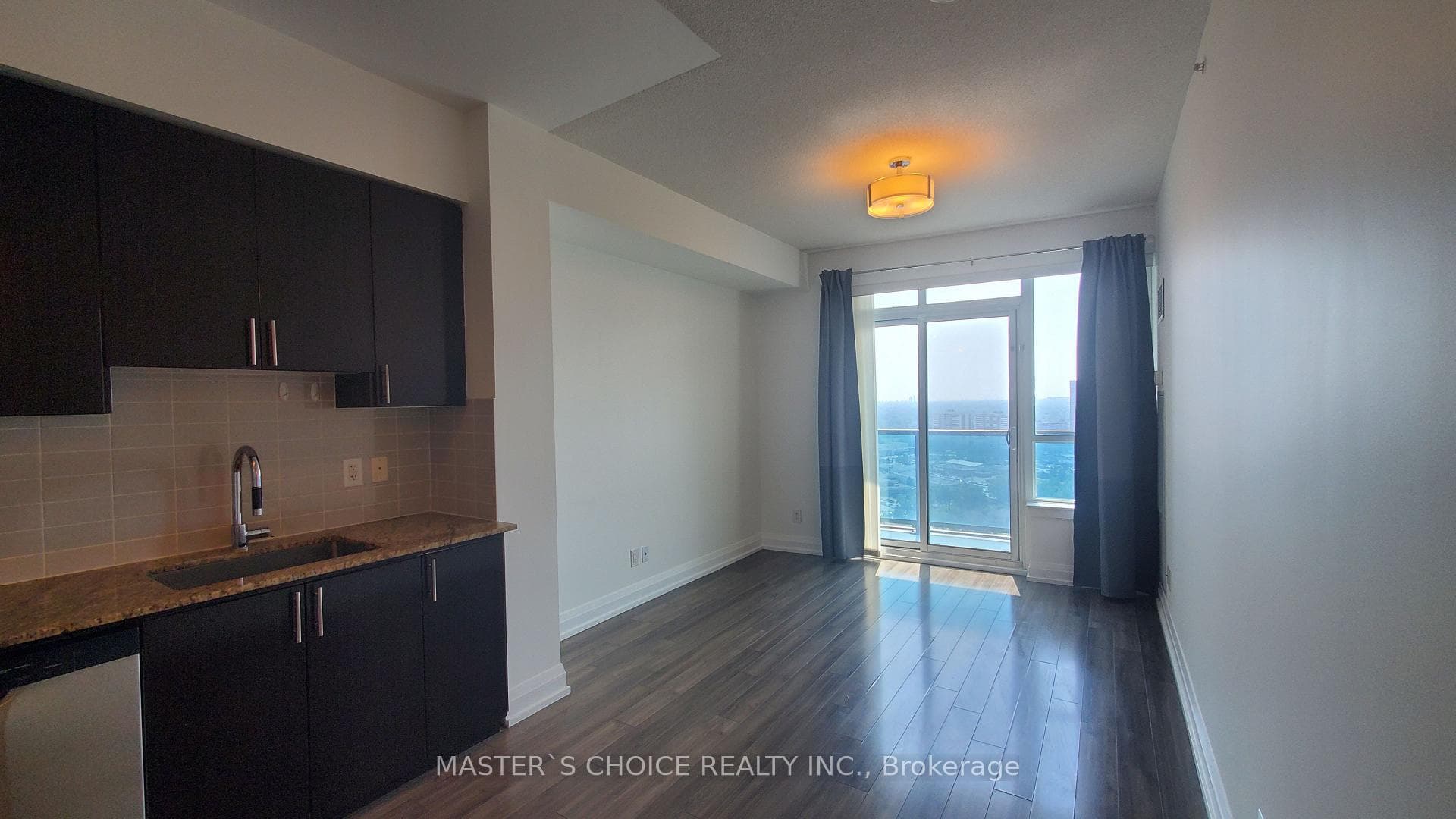 7171 Yonge Street Unit 2311 photo 6