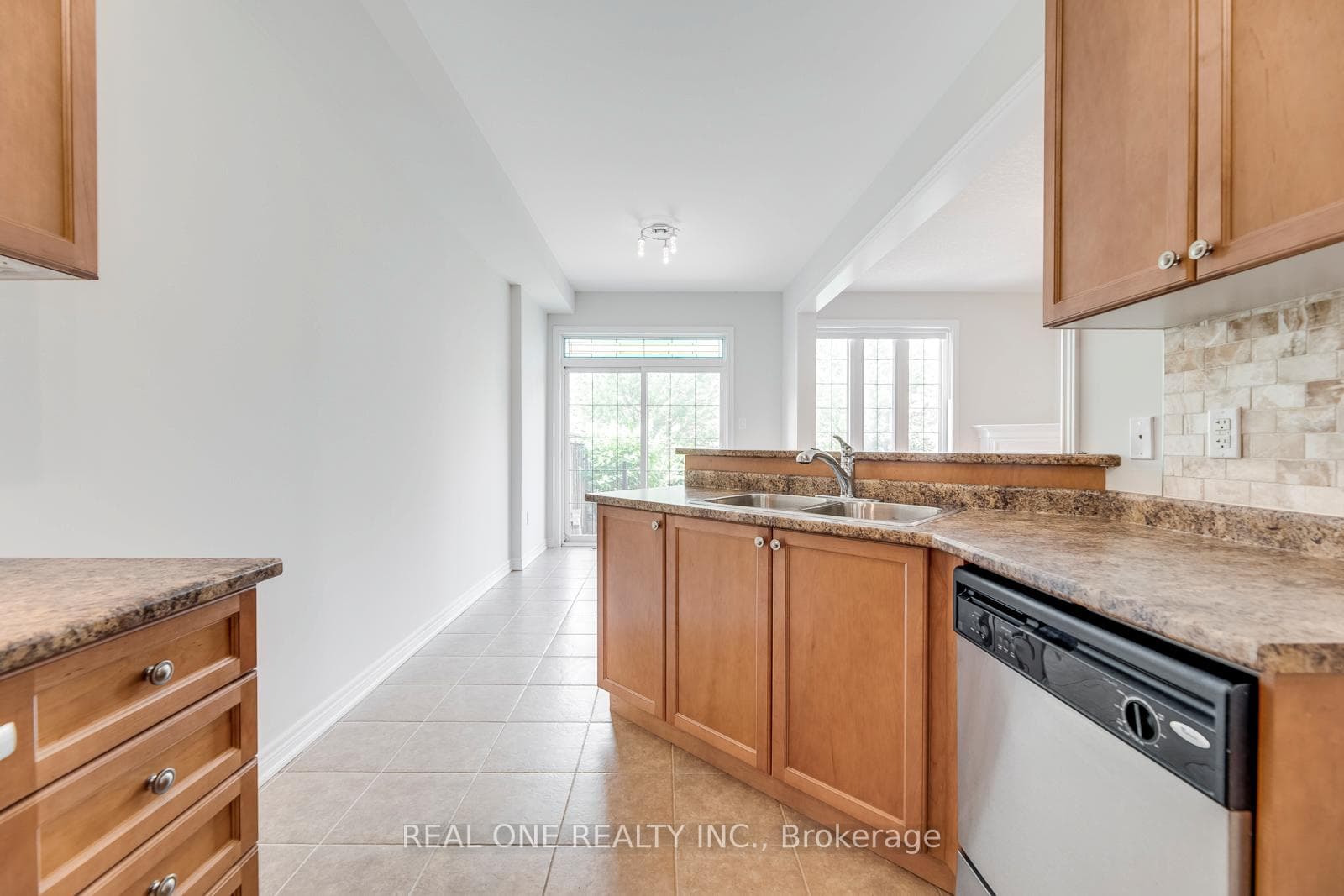 1263 Craigleith Road photo 24