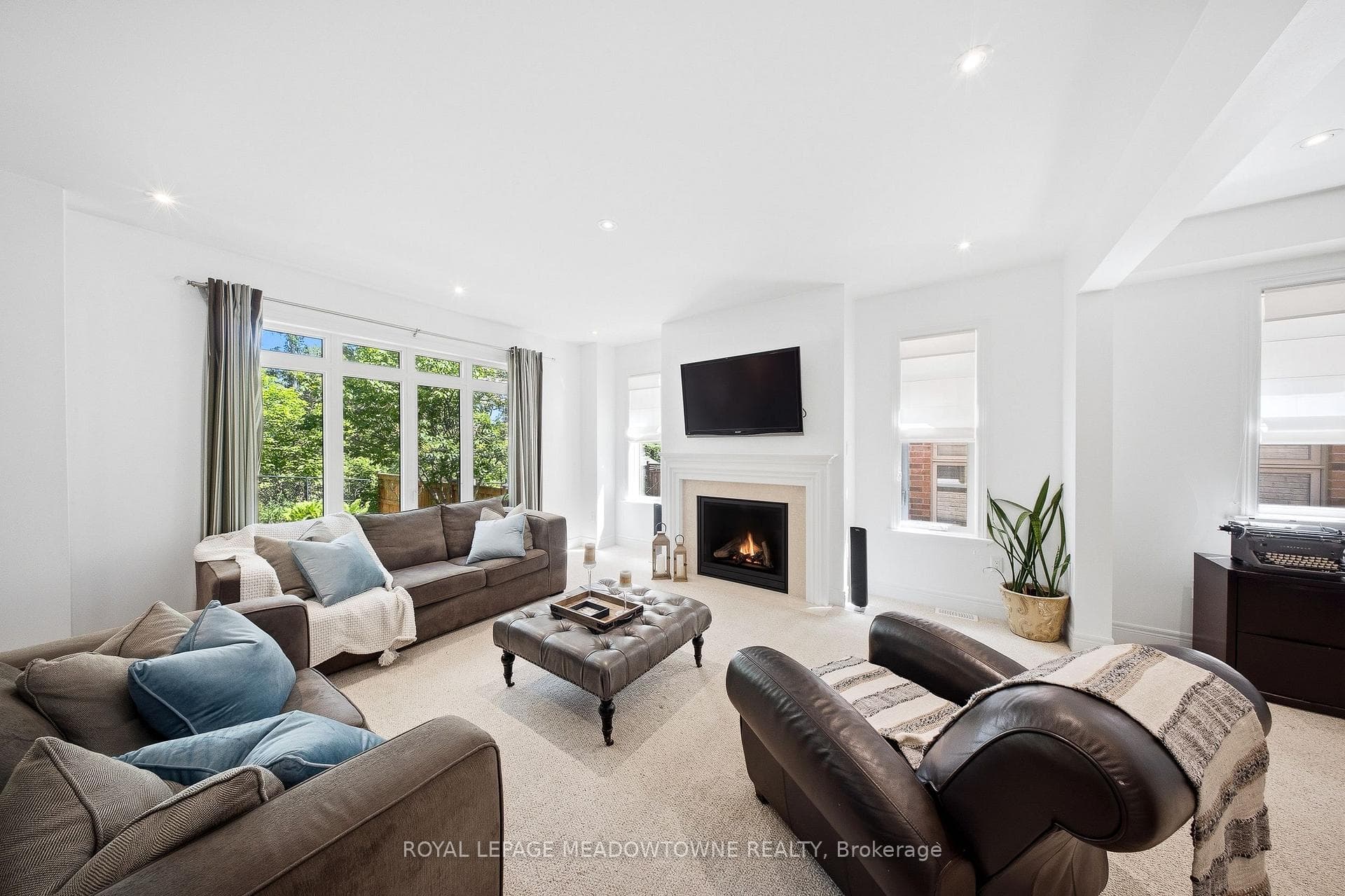 298 Eaton Street photo 21