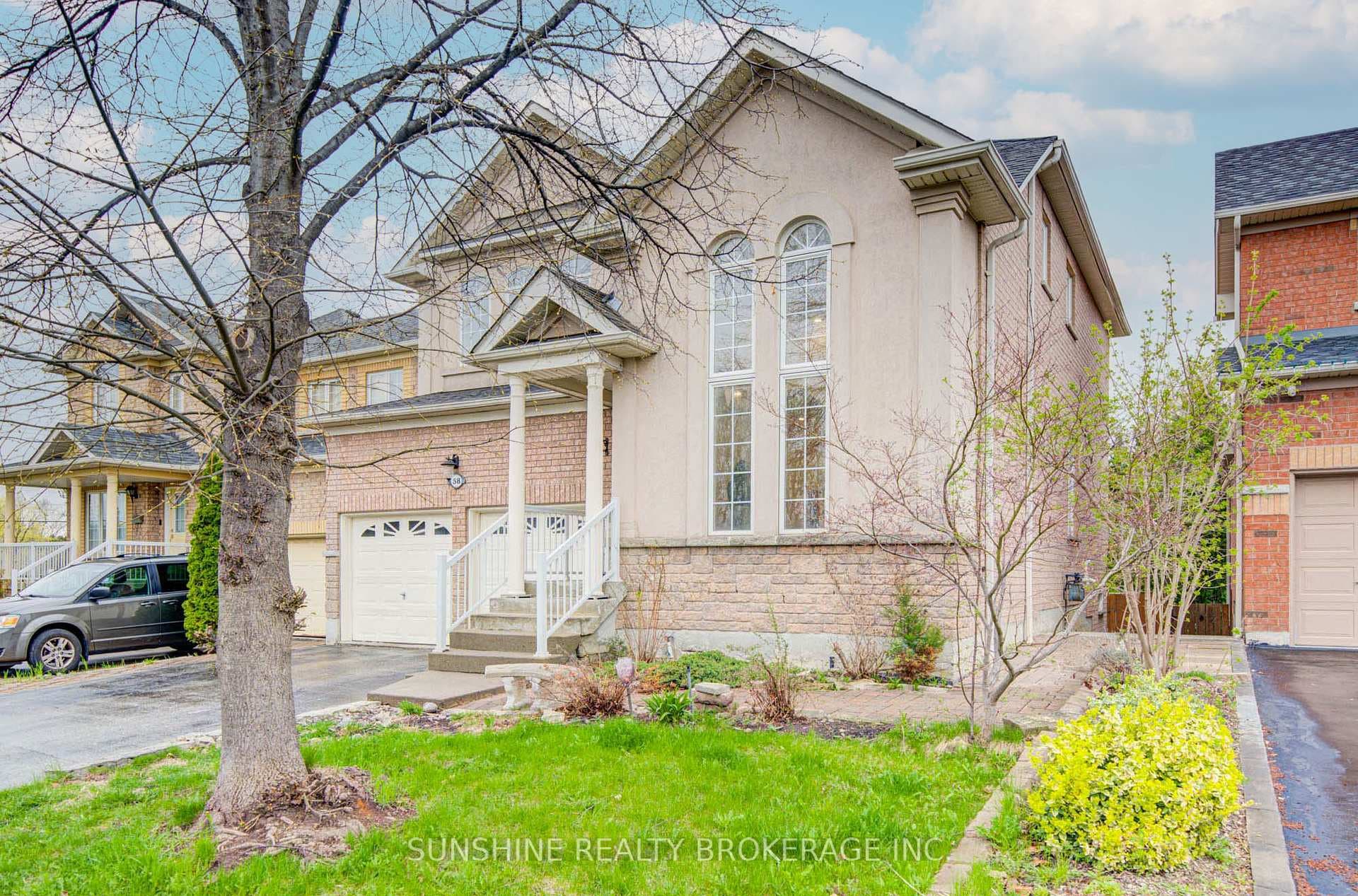 58 Chalone Crescent photo 2