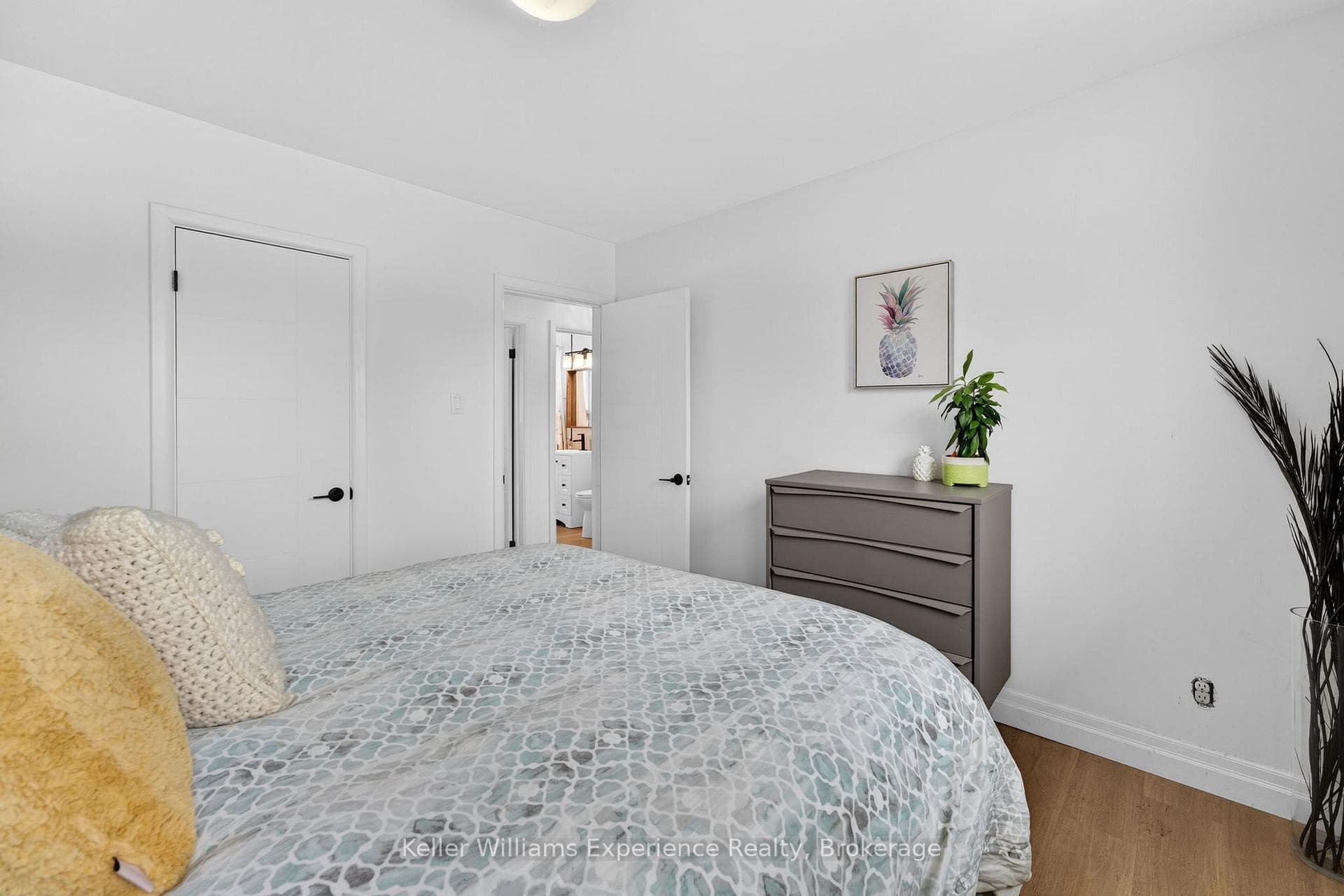 106 Nelson Street photo 20